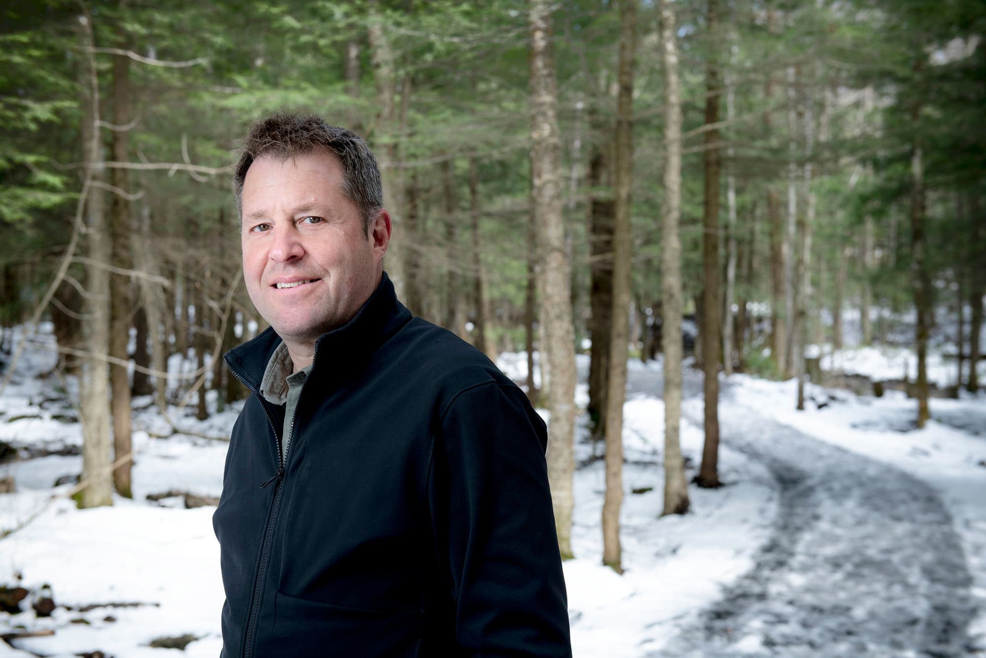 Le maire de l’endroit, Éric Chagnon, est très heureux que sa ville soit nommée « ville du bonheur ».