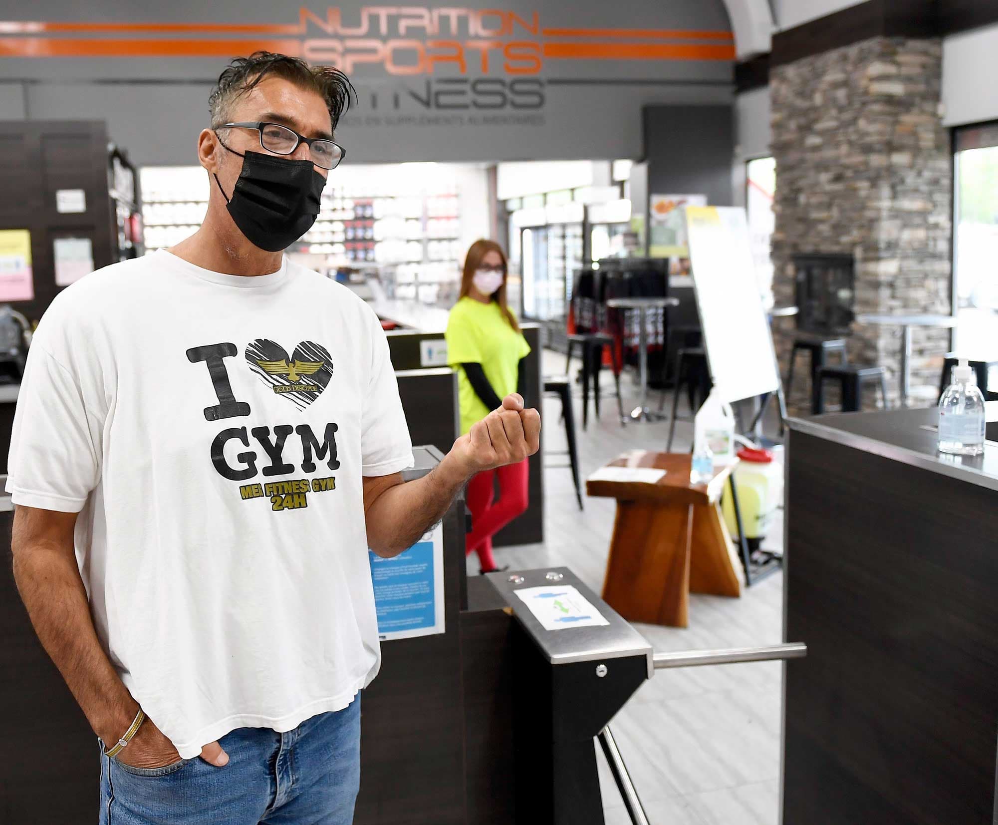 Dan Marino du Mega Gym Fitness.