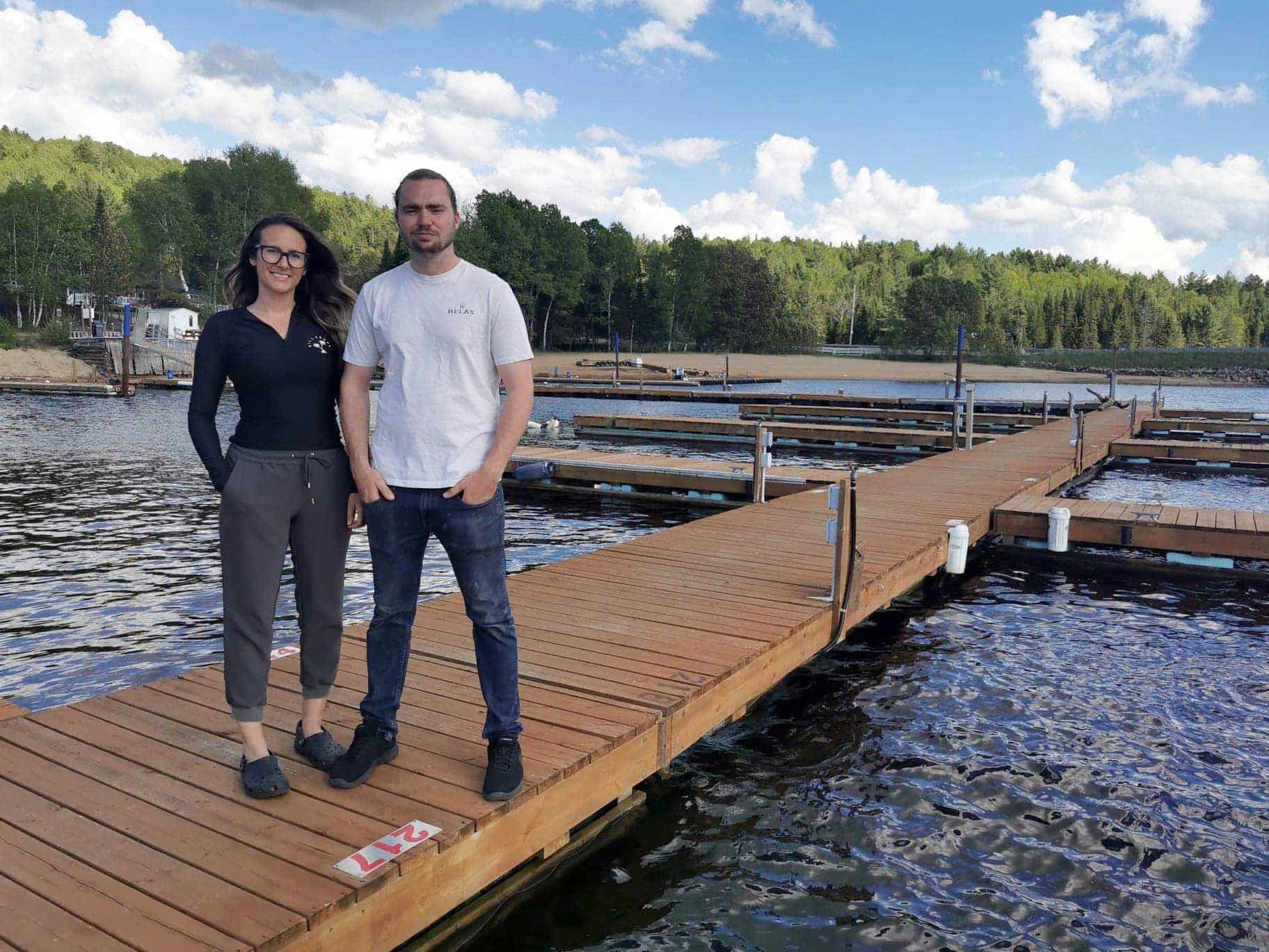Roxane Simpson et Yan Chapdelaine, propriétaires de la marina Le Nautique IV à Saint-Michel-des-Saints, sont inquiets.