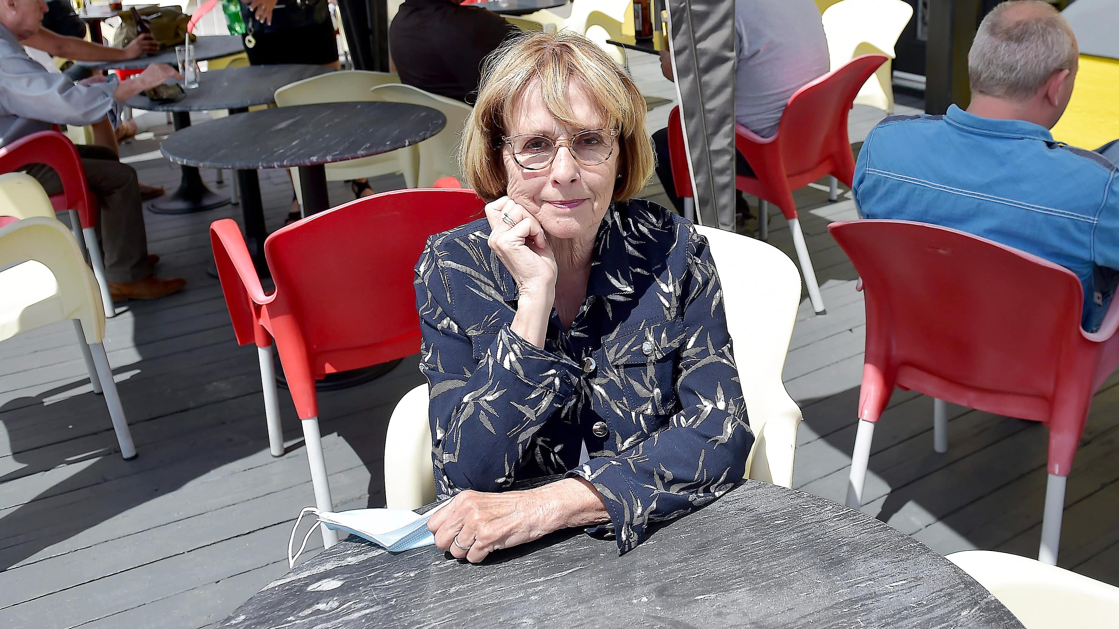 Lise Gagnon, propriétaire du Bar Zotti, dans Loretteville, a confiance que son établissement n’aura plus jamais à fermer.