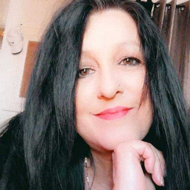 Décrite comme une femme joviale au grand cœur qui mordait dans la vie, Nathalie Piché était mère de trois enfants et grand-maman.
