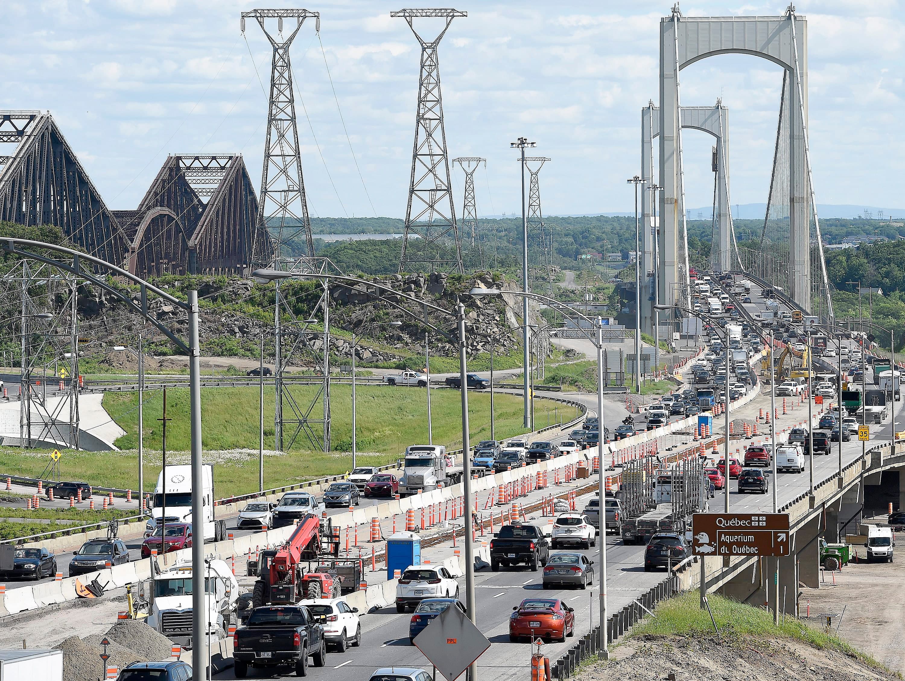 Durant les travaux estivaux sur le pont Pierre-Laporte, la congestion routière risque d’être bien pire que celle captée jeudi par notre photographe.