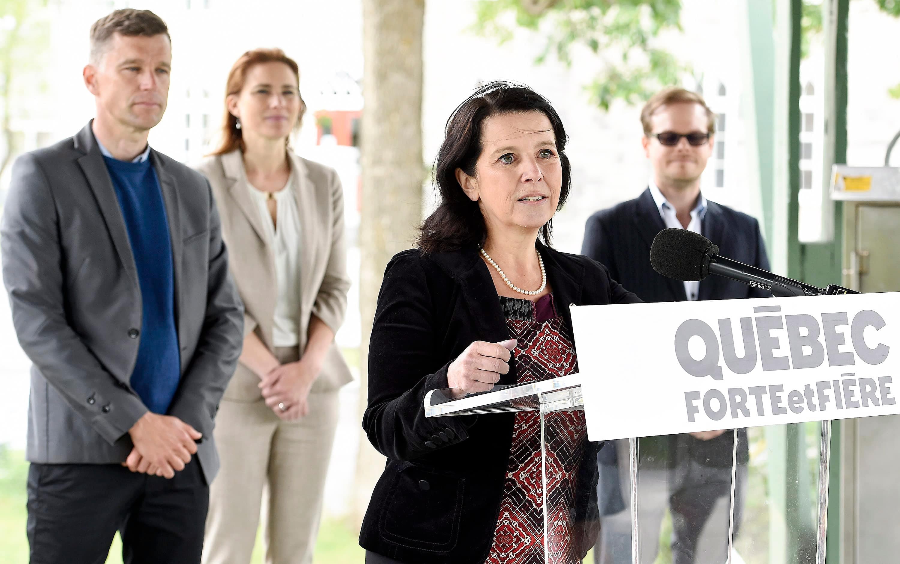Marie-Josée Asselin, mardi, alors que son parti, Québec forte et fière (QFF), présentait deux nouveaux candidats en vue du scrutin municipal du 7 novembre prochain.