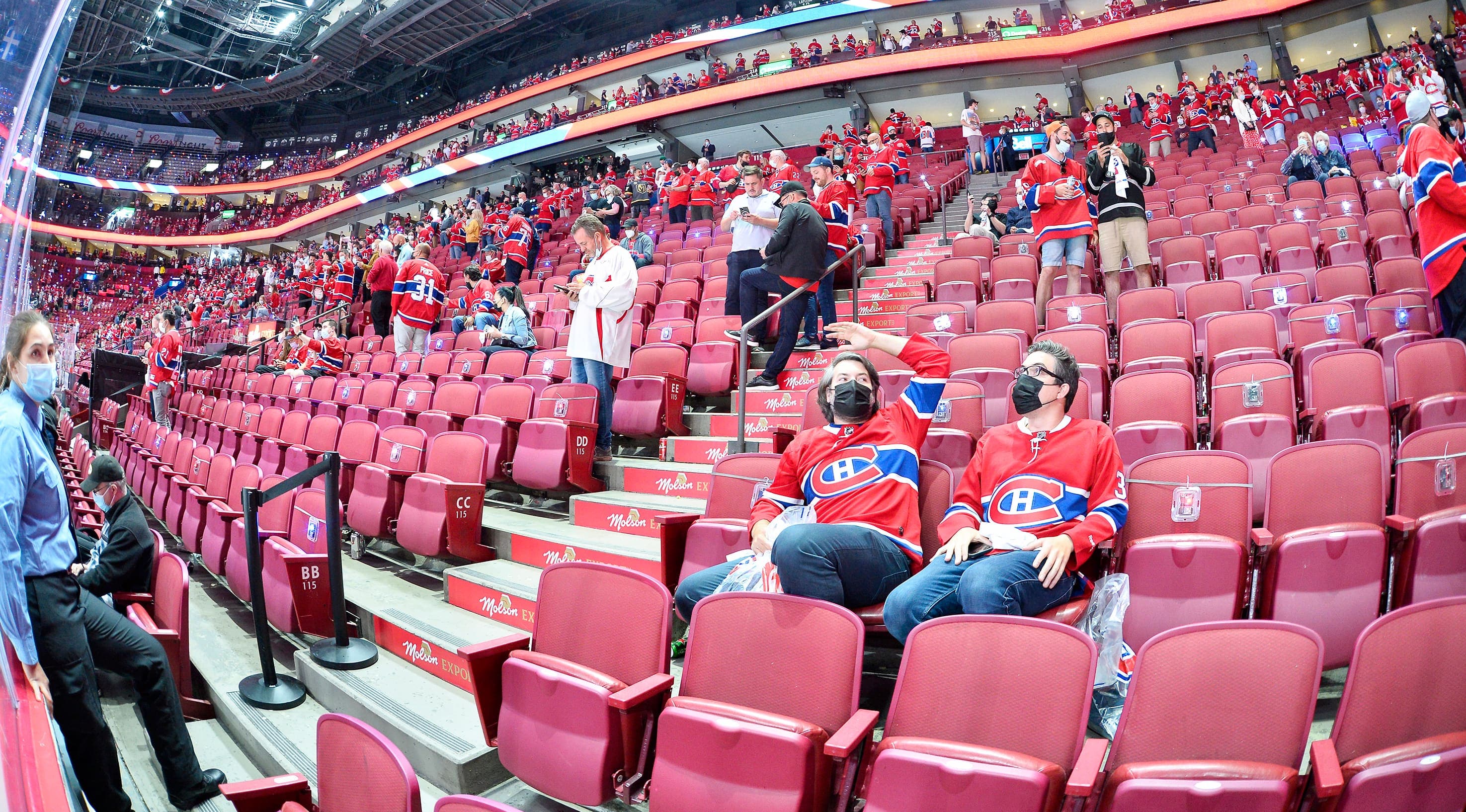 Lors des derniers matchs, le Centre Bell a pu accueillir 3500 spectateurs.