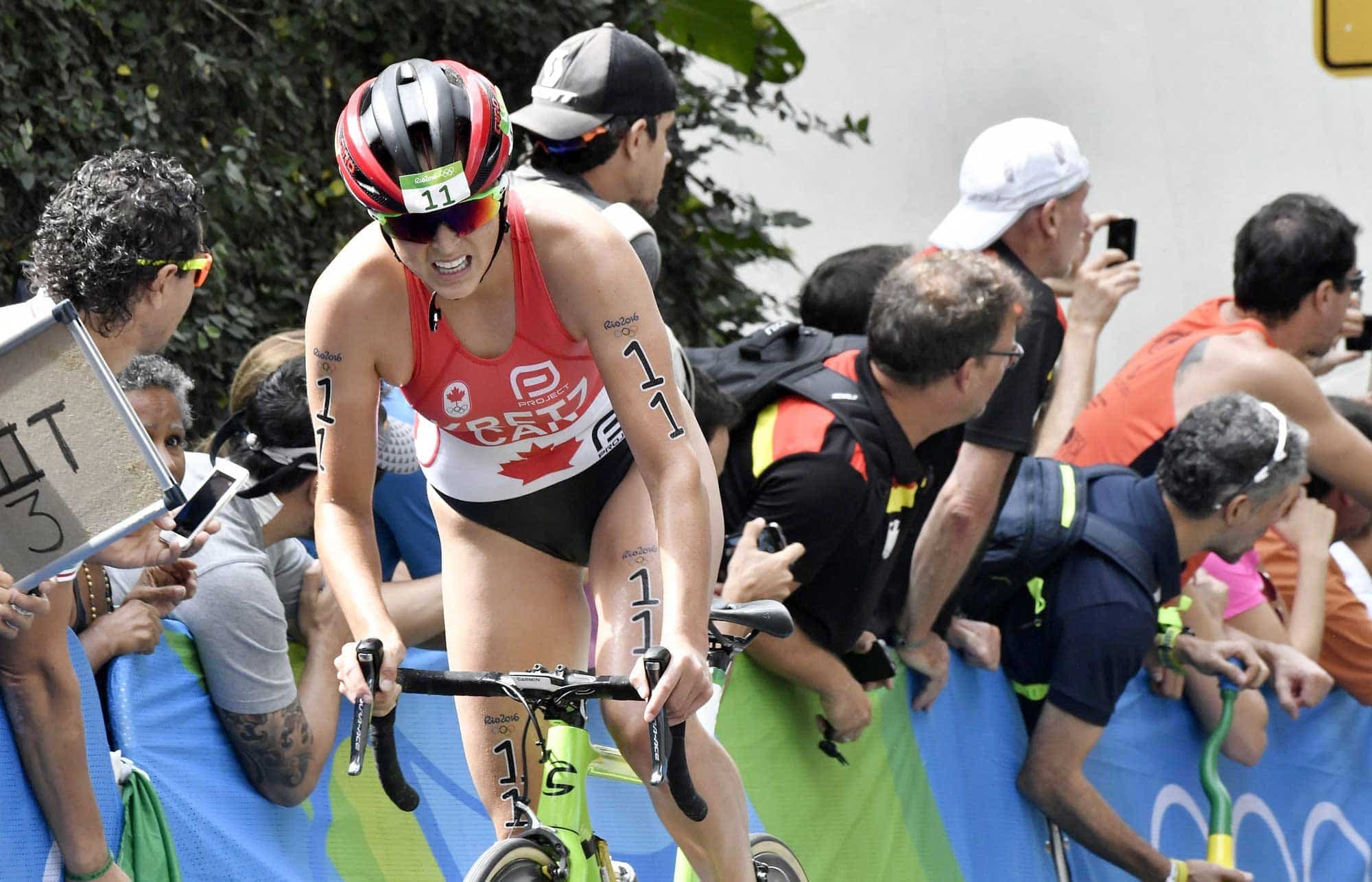 Amélie Kretz lors de l’épreuve de cyclisme au triathlon des Jeux de Rio en 2016.