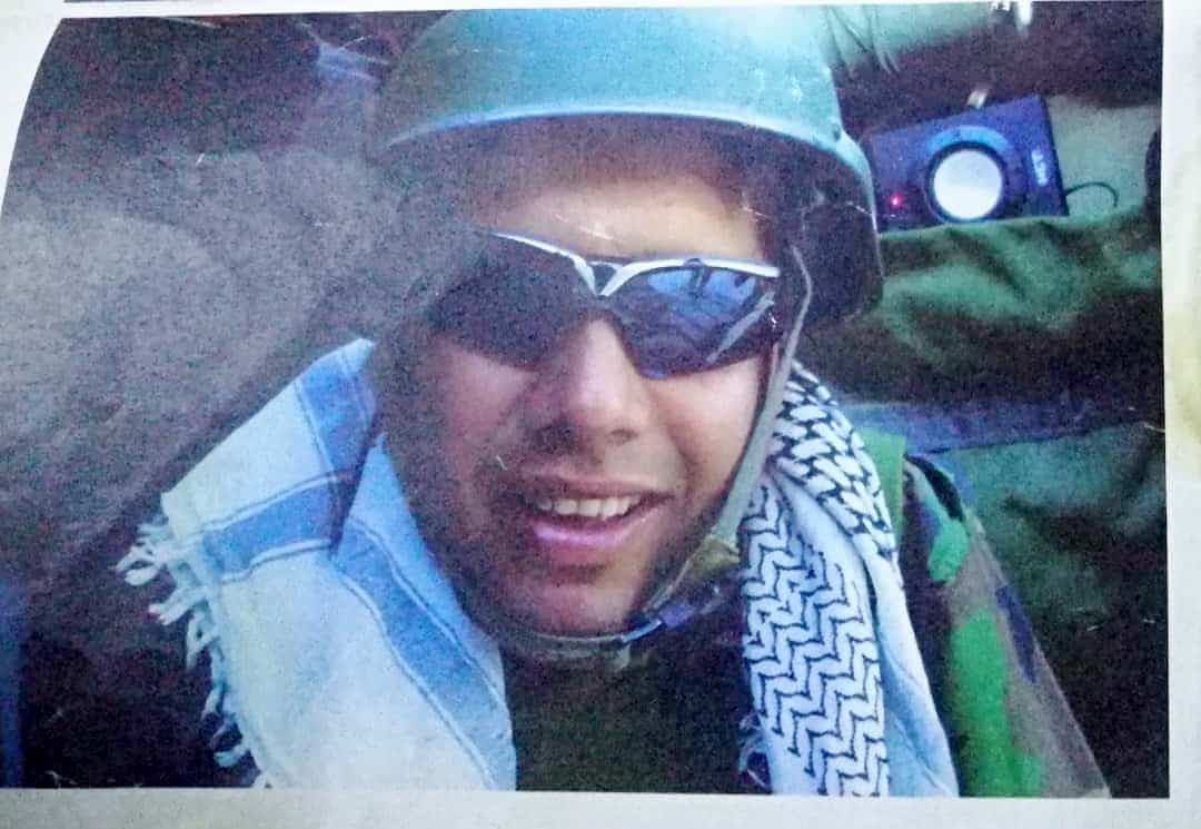 En 2008, Mohammad Nazim Zakhilwal a travaillé auprès des Forces armées canadiennes à Kandahar. Il a entre autres servi de traducteur de l’anglais au dari et au pachto, deux langues parlées en Afghanistan. Il cherche aujourd’hui à immigrer au Canada.