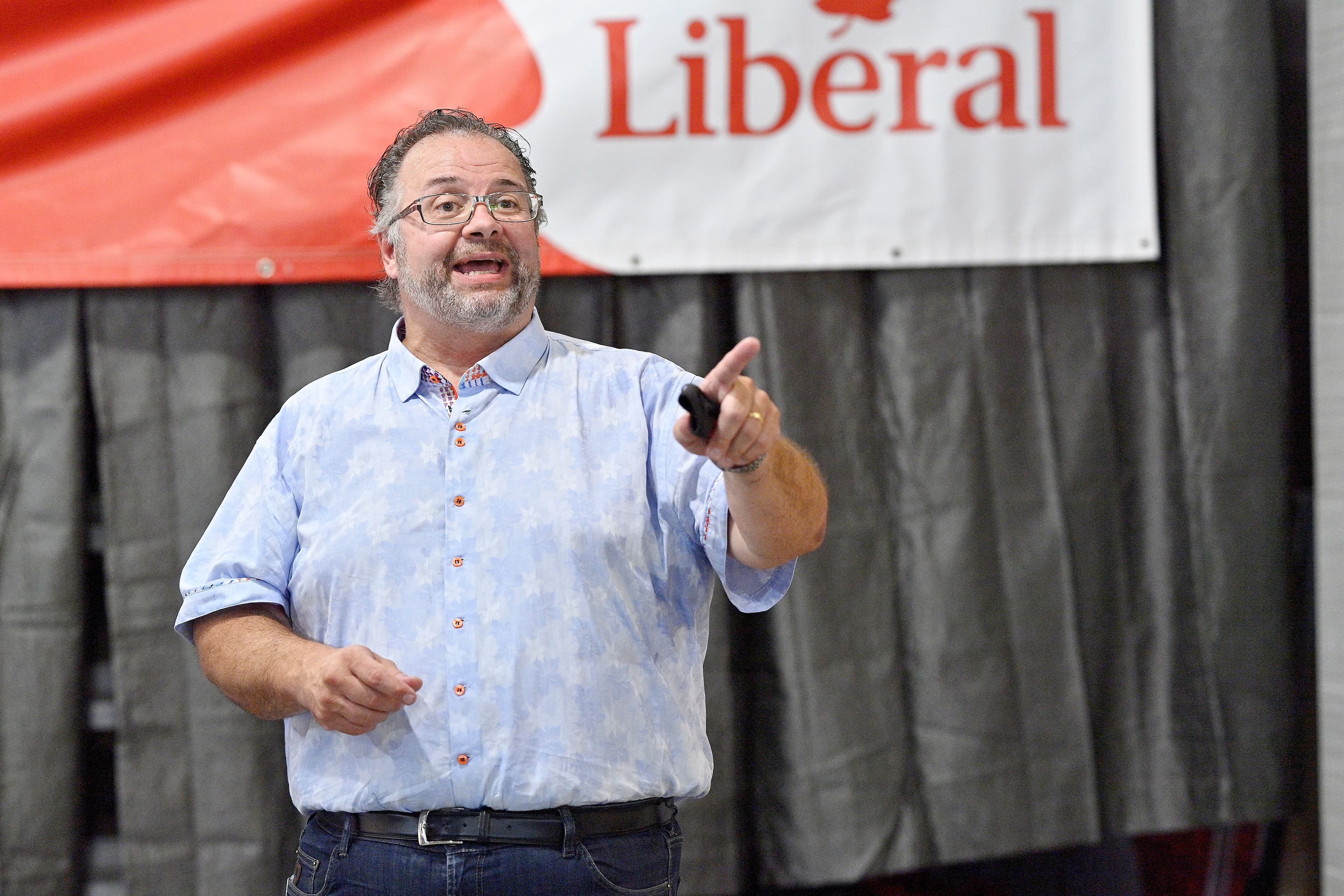 L’ex-maire de Lorraine, Ramez Ayoub, veut reprendre le comté de Thérèse-De Blainville, remporté par Louise Chabot, du Bloc québécois, en 2019. Au risque de favoriser davantage l’étalement urbain vers une troisième couronne nord, il mise sur la prolongation de l’autoroute 19 que réclament les maires de la région.