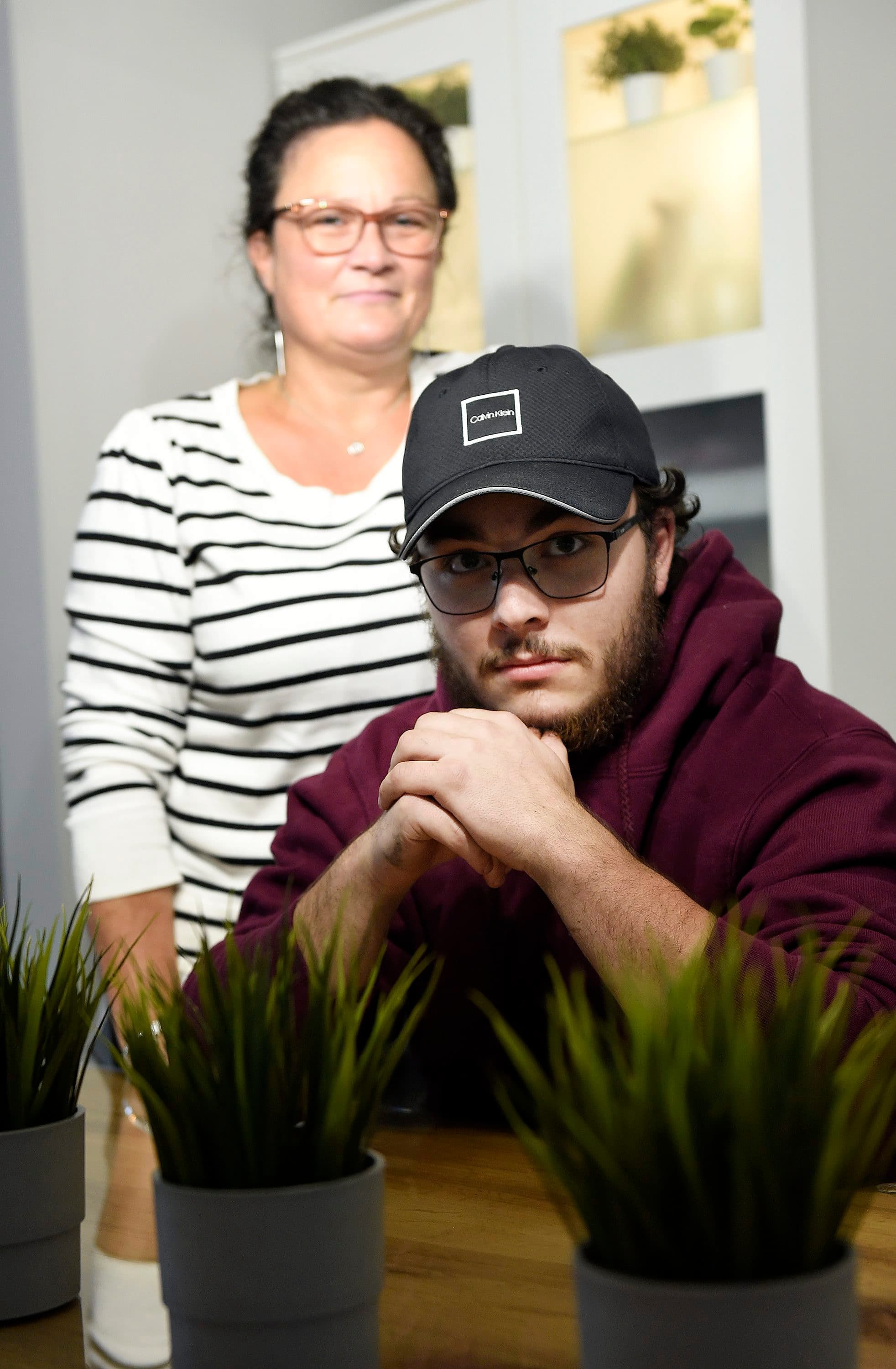 Louis-Philippe Collin, 19 ans, a été terrassé par la maladie de Lyme quand il avait 14 ans. Sa mère, Julie Deschênes, craignait le pire pour son adolescent.