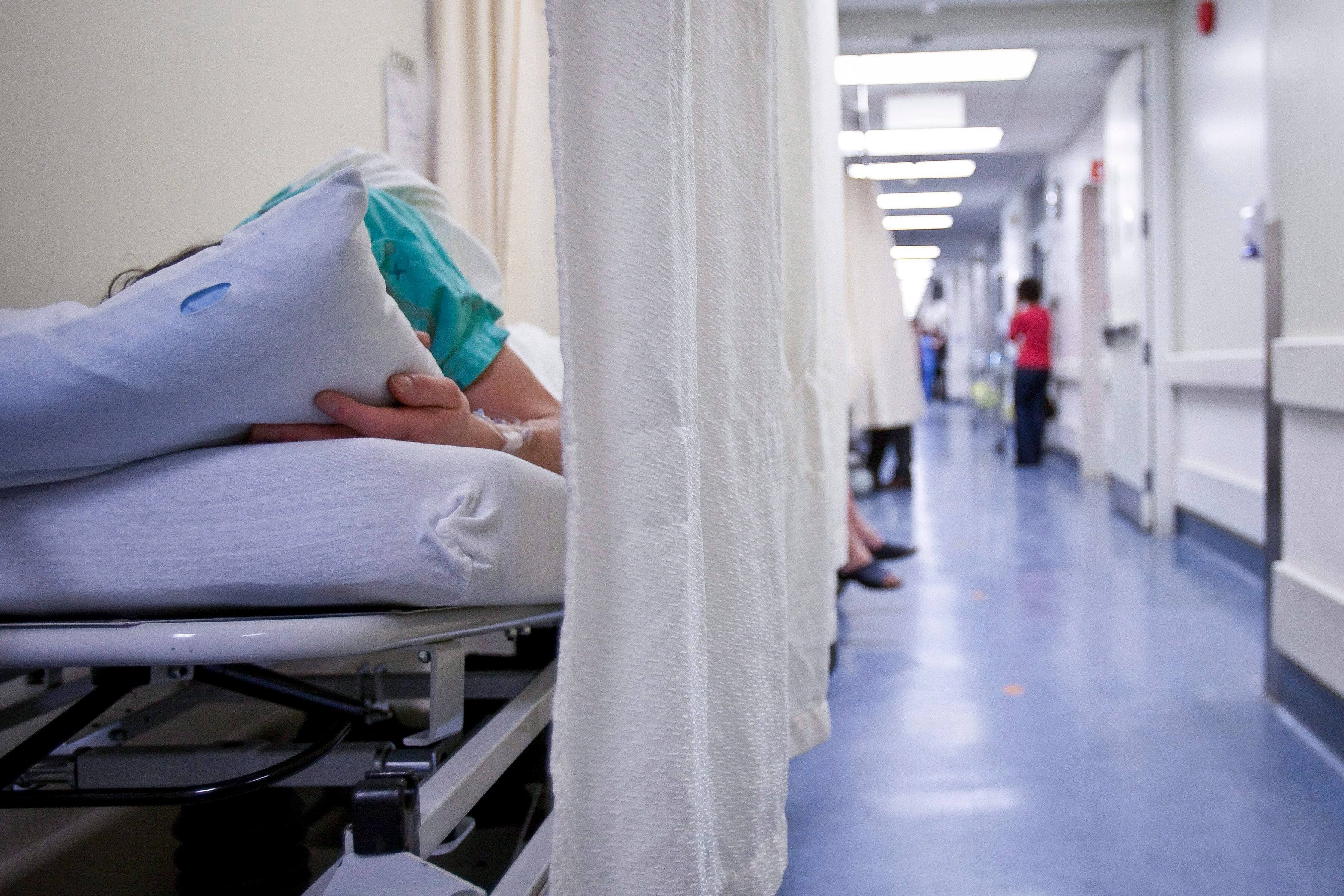 Les cinq principaux partis en lice aux prochaines élections ont déjà fait connaître leurs principales solutions pour améliorer l’accès aux soins de santé.