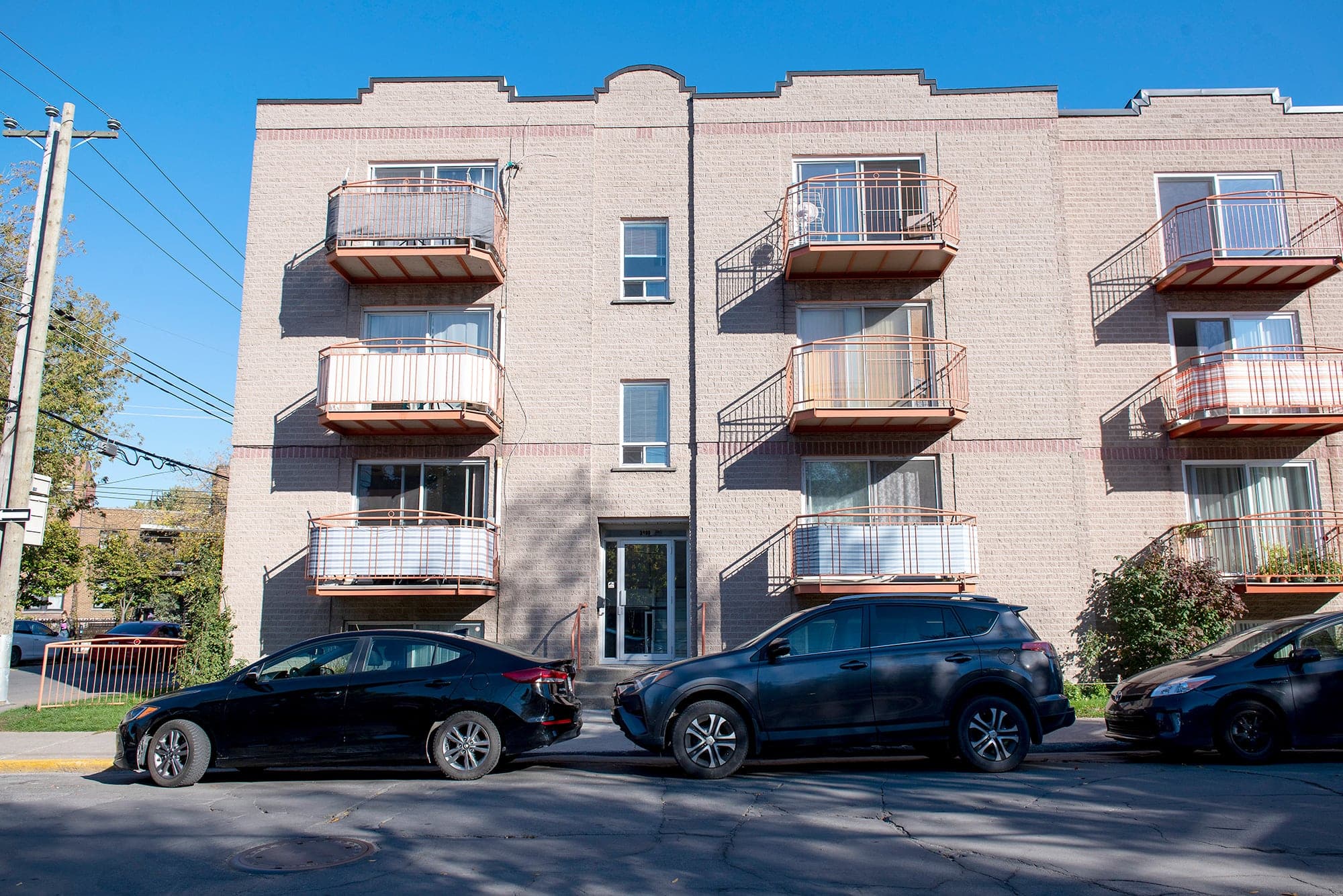 Antoine Richard était chargé de vendre un condo dans ce bloc de la rue Ross à Verdun.