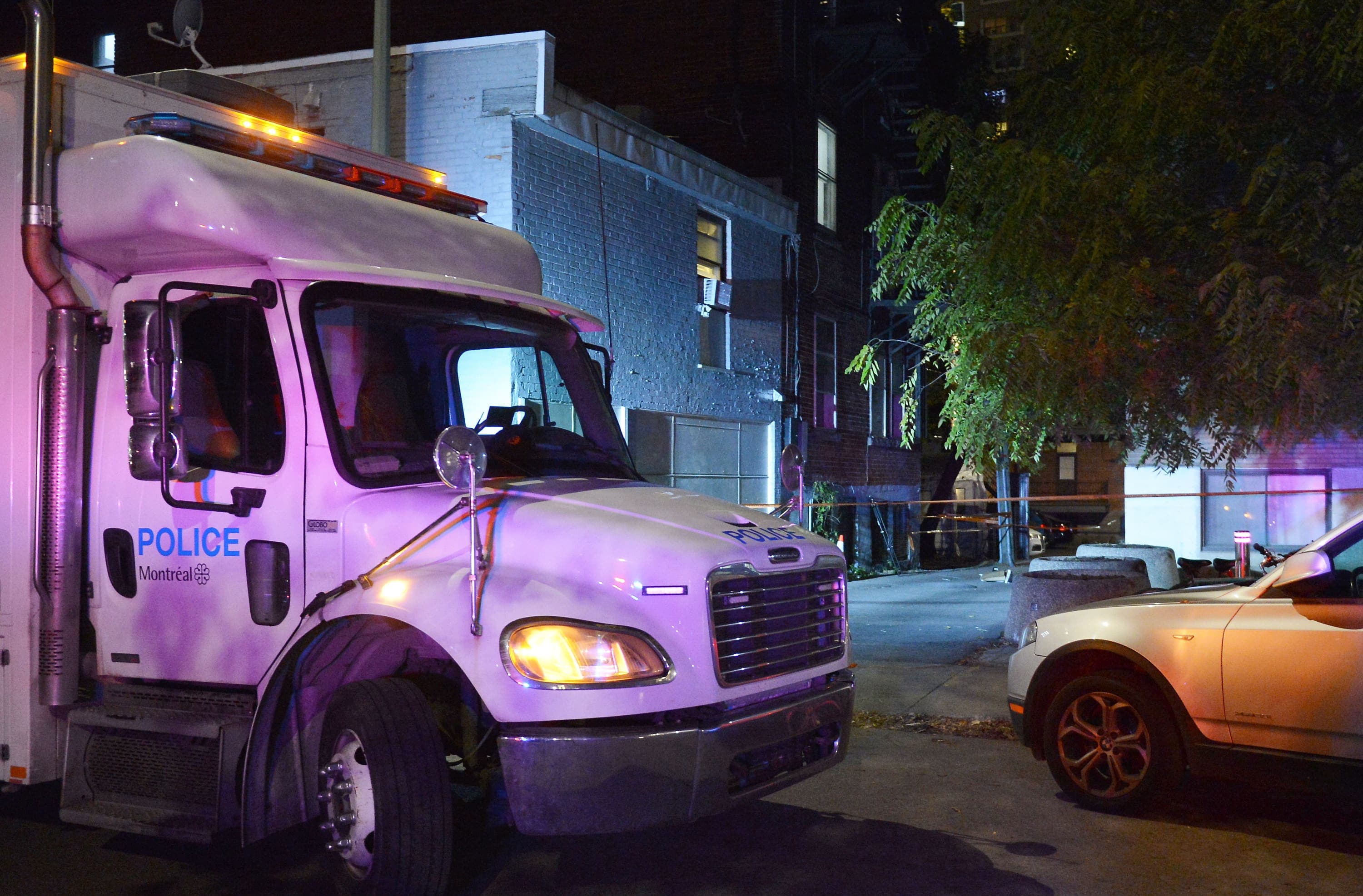 Un homme est mort après avoir été poignardé dans cette ruelle du quartier Ville-Marie.