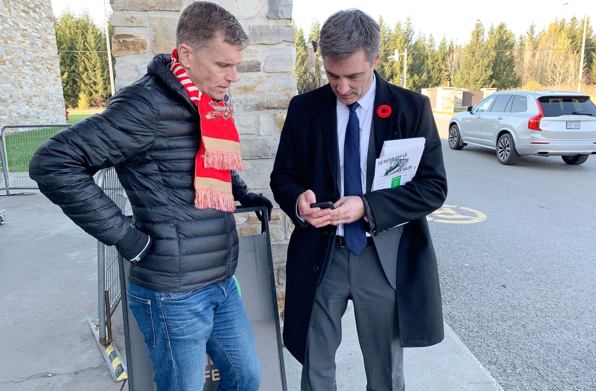 Bruno Marchand et Jean-François Gosselin se sont croisés sur le terrain à Cap-Rouge lors de la dernière journée de la campagne.