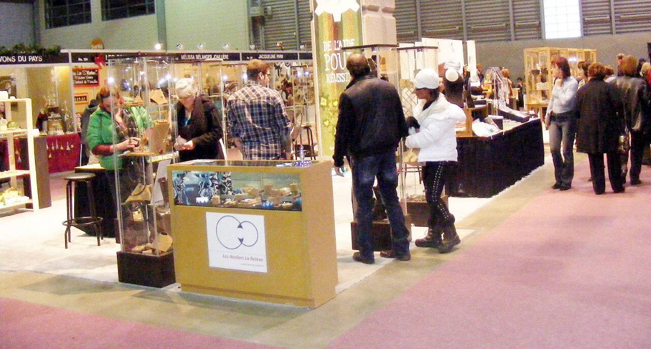 Le public pourra renouer avec le travail des artisans, comme on le voit sur cette photo prise avant la pandémie, à compter du 26 novembre, au Centre de foires de Québec.