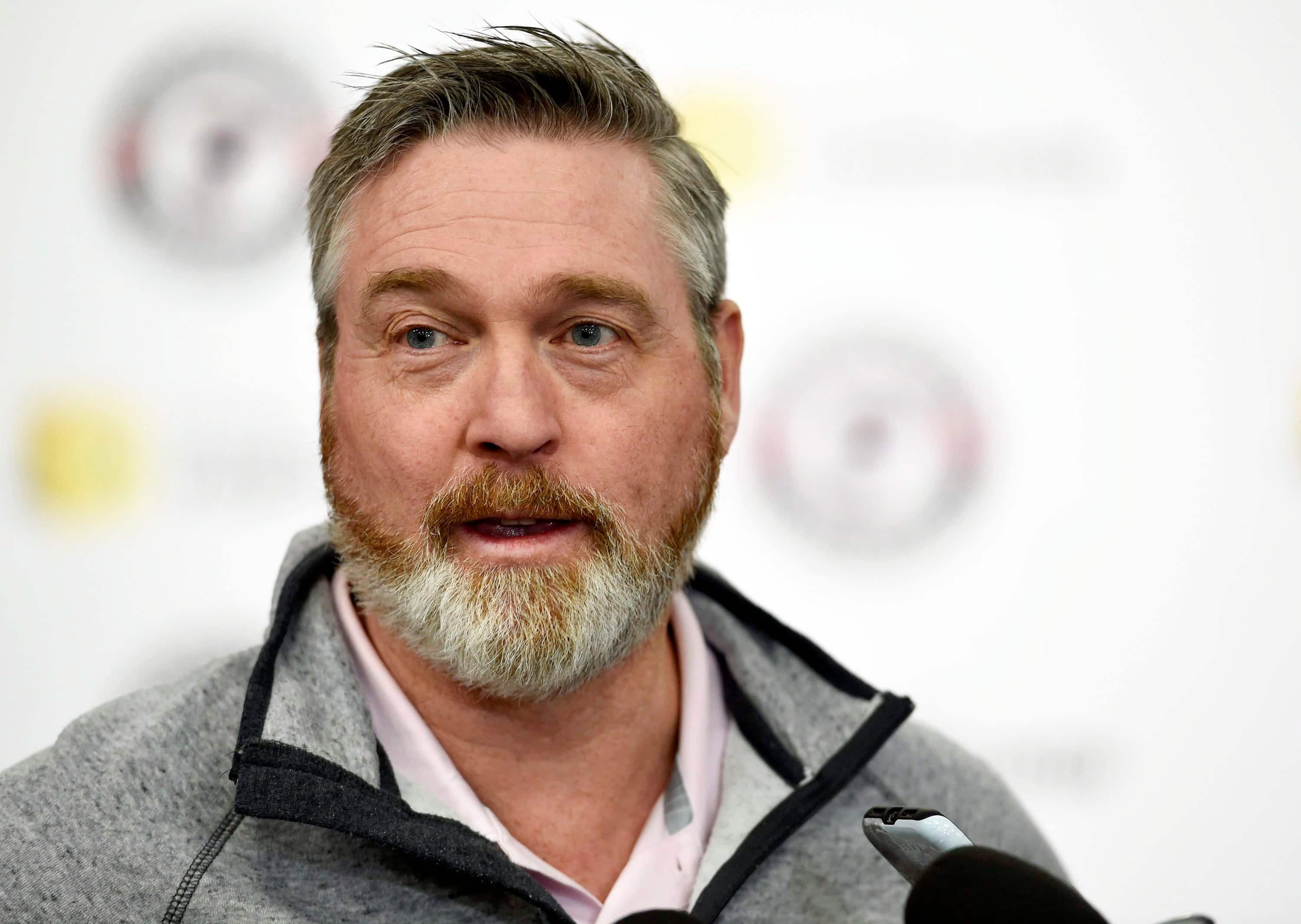 Patrick Roy lors d’un point de presse en novembre dernier alors qu’il faisait le point sur la recherche d’un DG par le Canadien.