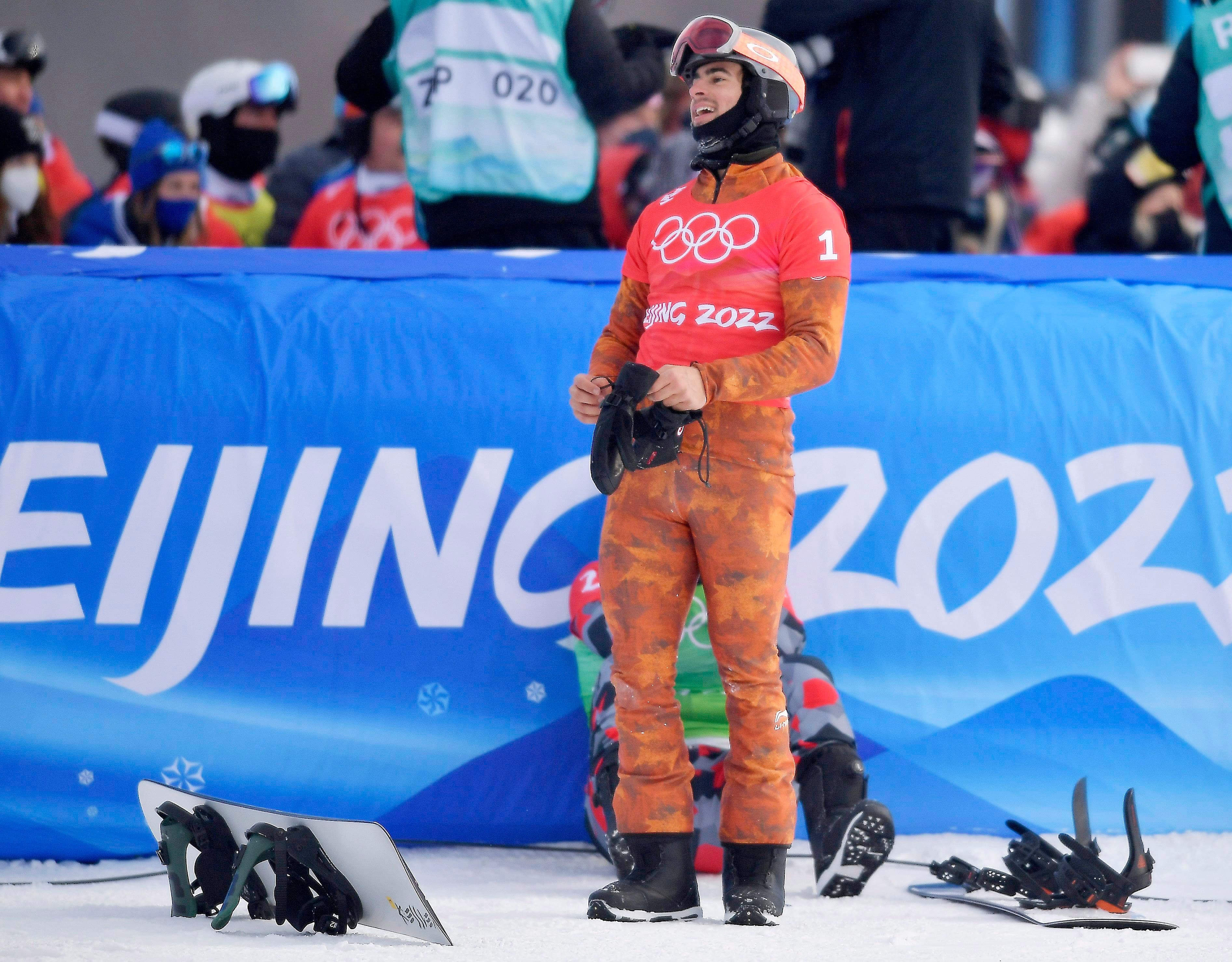 Eliot Grondin le 10 février dernier après avoir gagné la médaille d’argent au parc de neige de Genting à Zhangjiakou lors des Olympiques de Beijing.