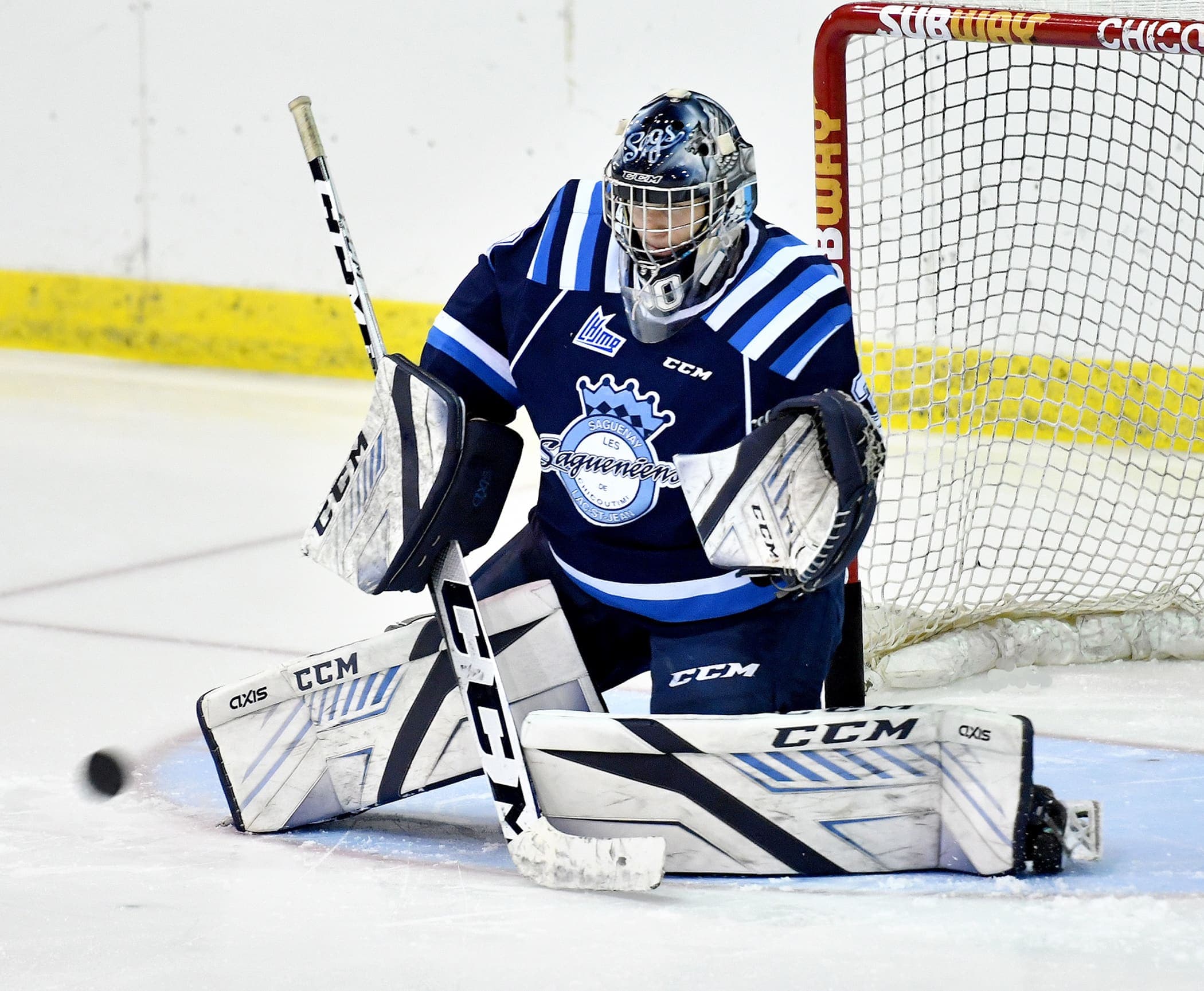 Le gardien de but des Saguenéens de Chicoutimi, Sergei Litvinov, n’a pas fait le travail face aux Eagles du Cap-Breton, jeudi soir.