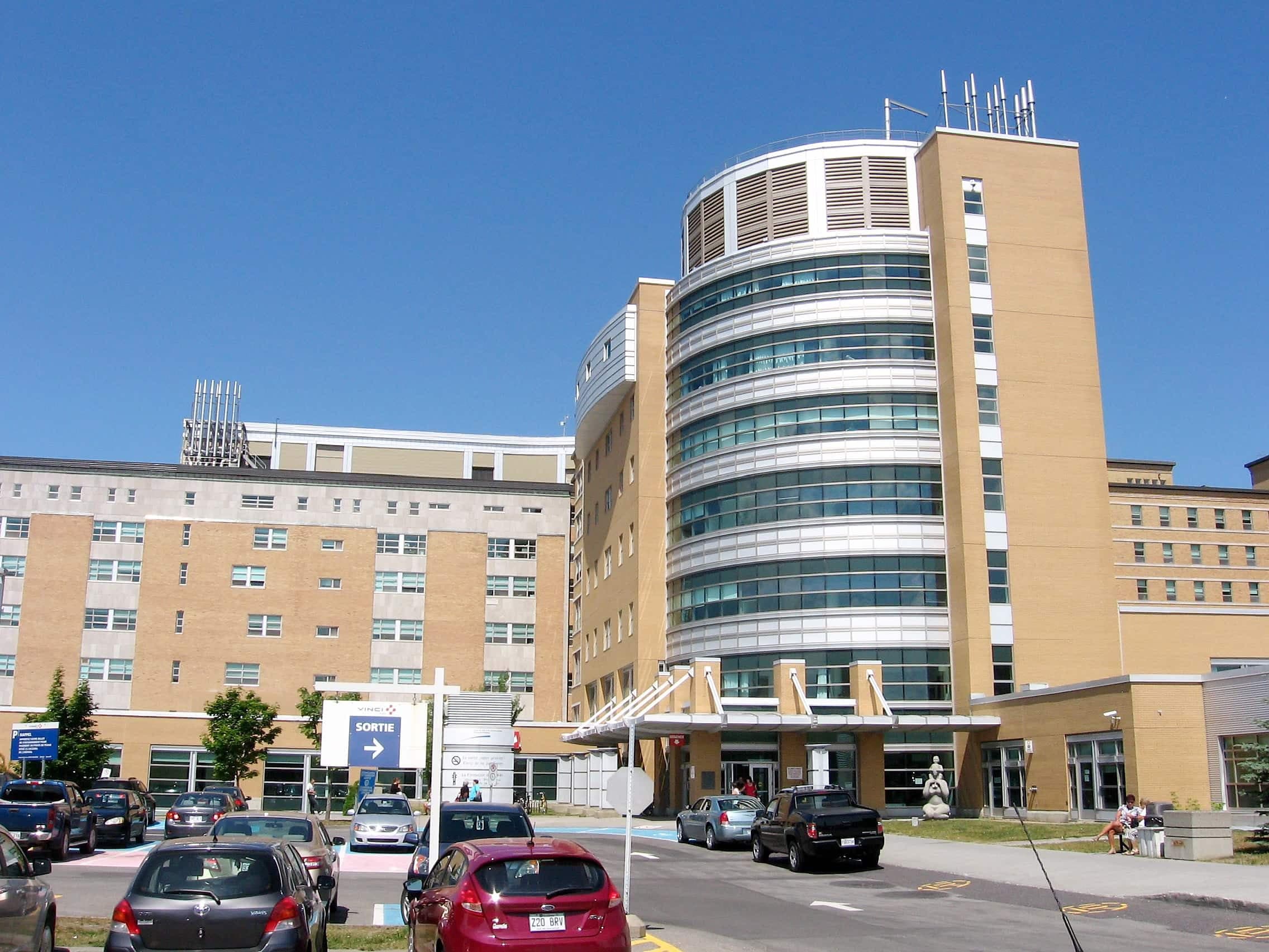 Le stationnement de l’hôpital de Rimouski dans le Bas-Saint-Laurent.