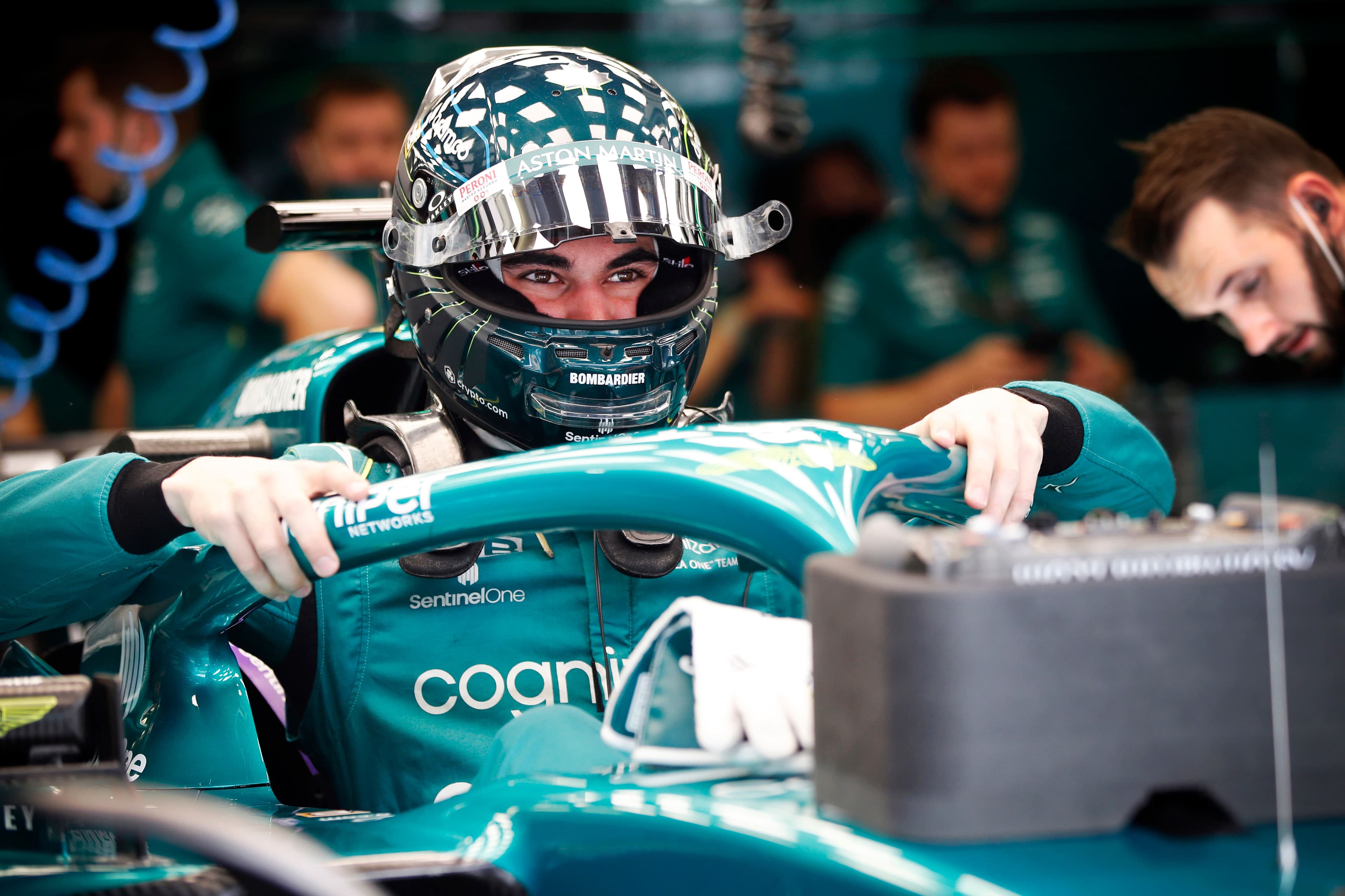 Lance Stroll dans son bolide au Grand Prix de Bahreïn.