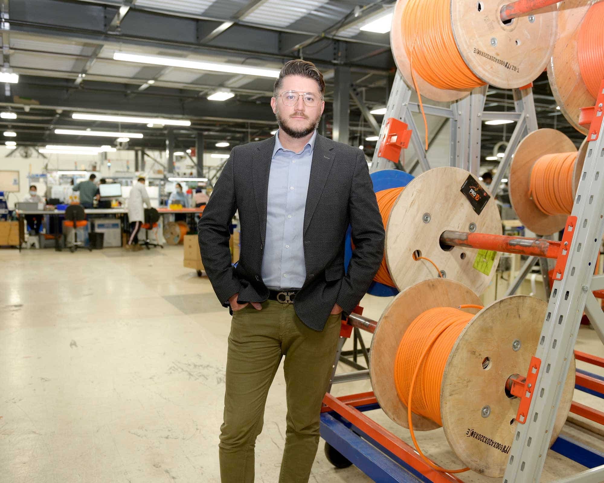 Le président de ProEV, Jarred Knecht. ProEV fabrique des câblages pour les véhicules industriels, comme les autobus, les camions et les véhicules récréatifs.