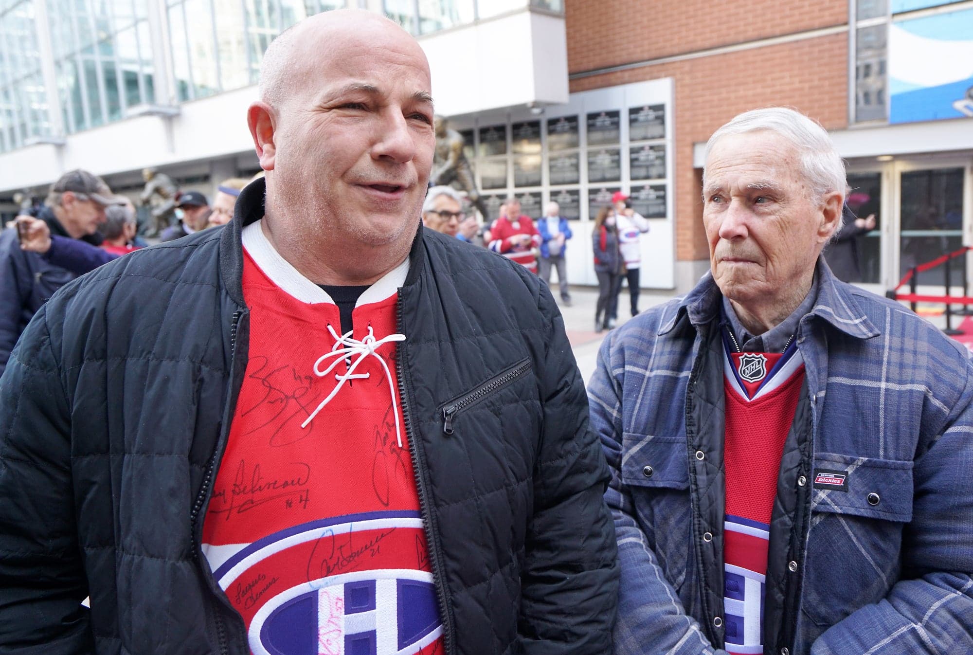 Sylvain et Marcel Savage tenaient à être présents ce dimanche au Centre Bell « pour Guy ».