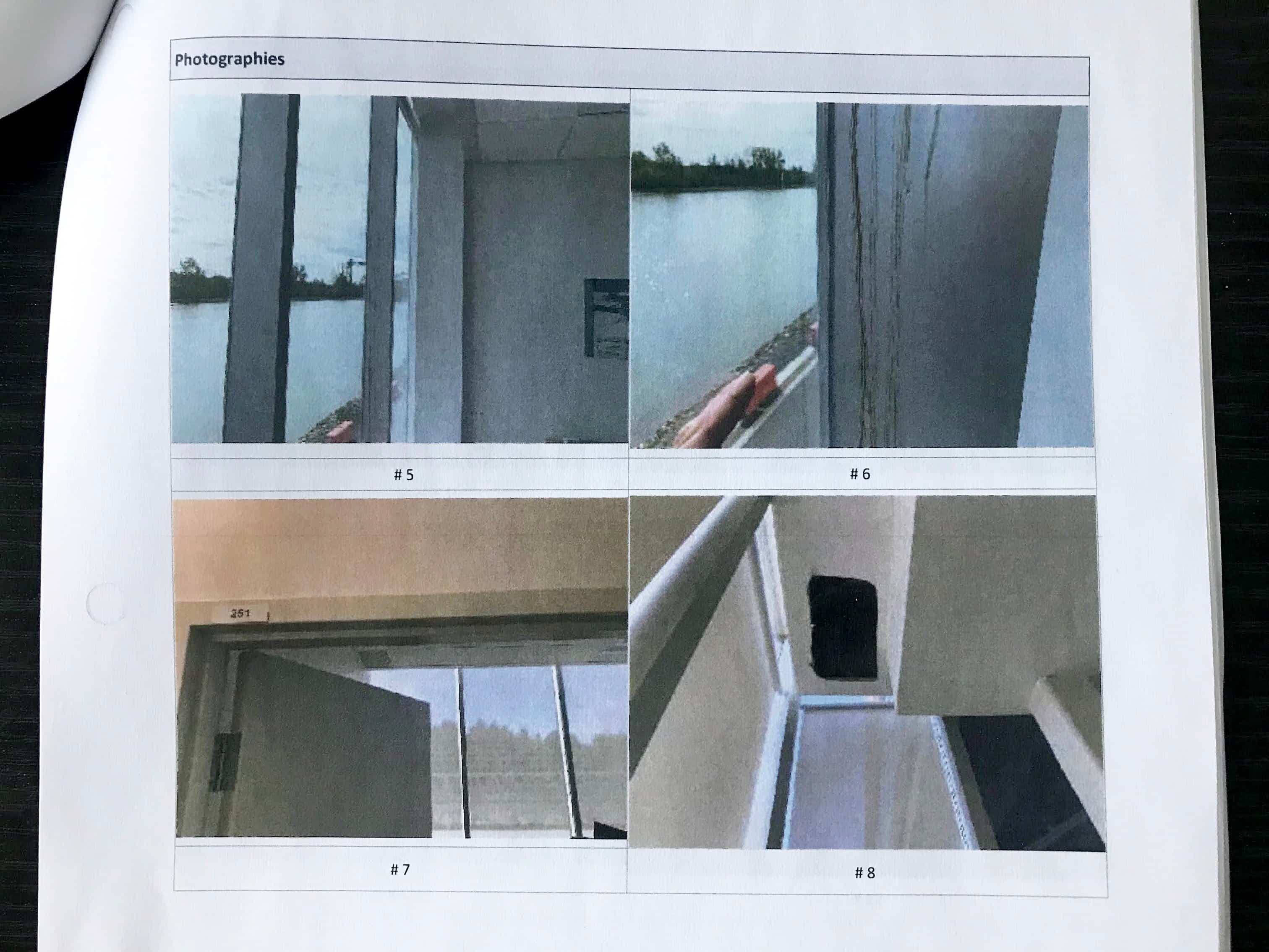 On voit certaines des photos dans le rapport qui documente les fuites et les problèmes de drainage.
