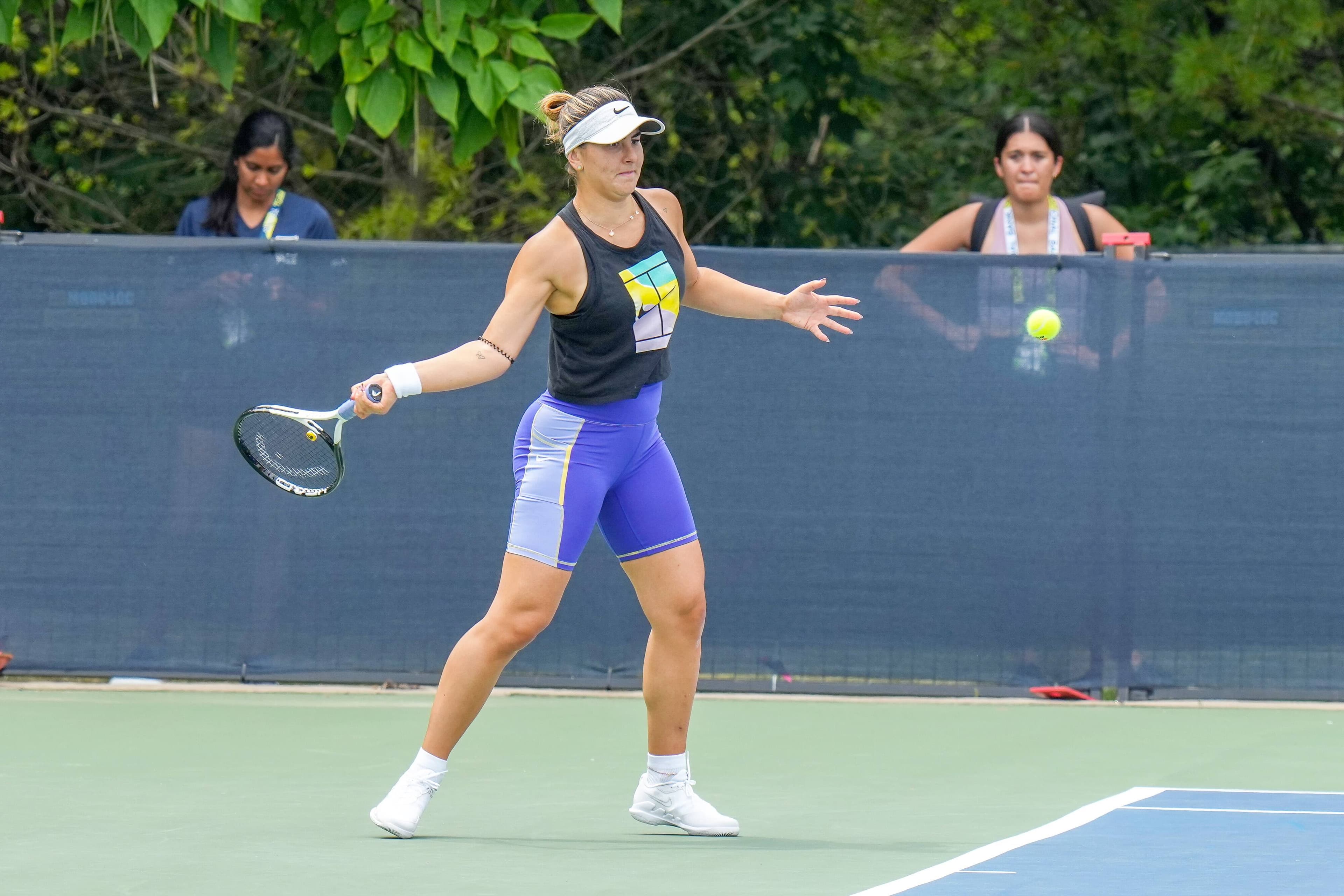 Bianca Andreescu s’est soumise à un léger entraînement à Toronto, dimanche.