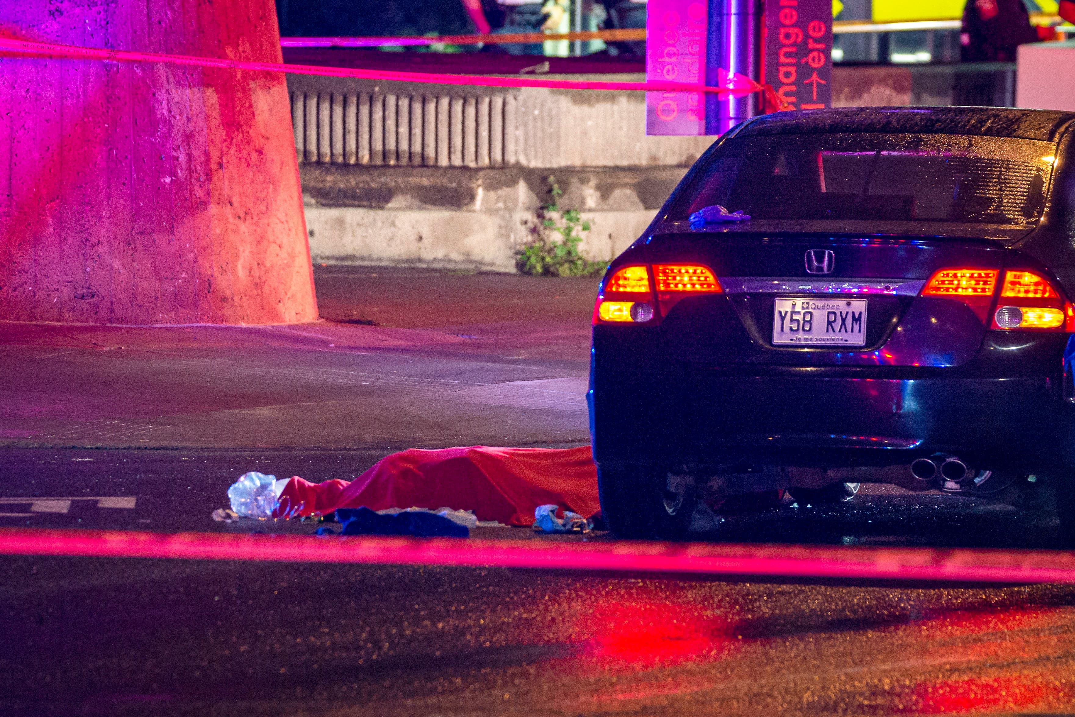 Trois hommes ont été atteints par balle alors qu’ils circulaient en voiture au centre-ville de Montréal, le 20 septembre dernier. Adam Jean-Philippe, âgé de 21 ans, a succombé à ses blessures.