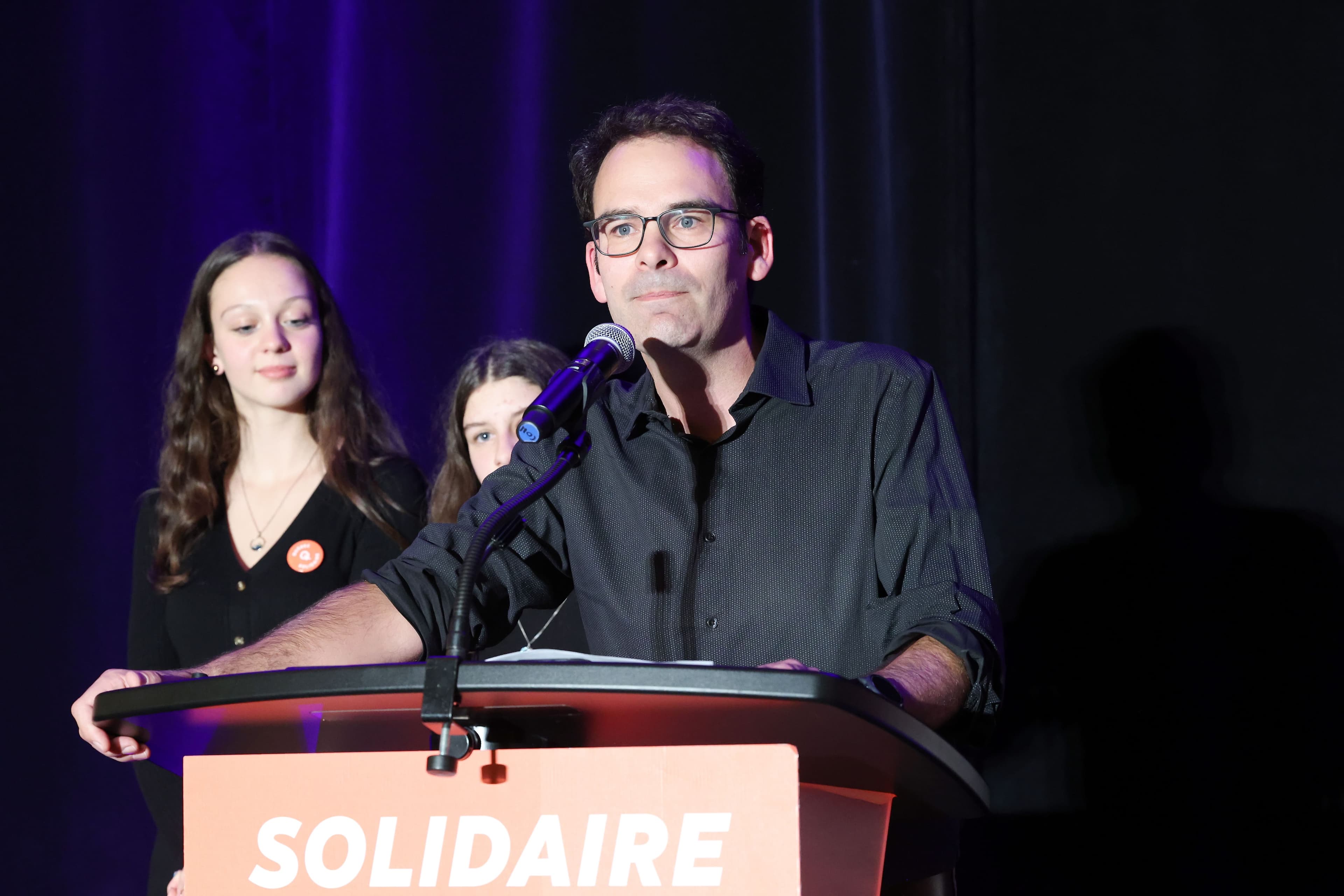 Etienne Grandmont a remporté la victoire dans Taschereau, succédant ainsi à Catherine Dorion.