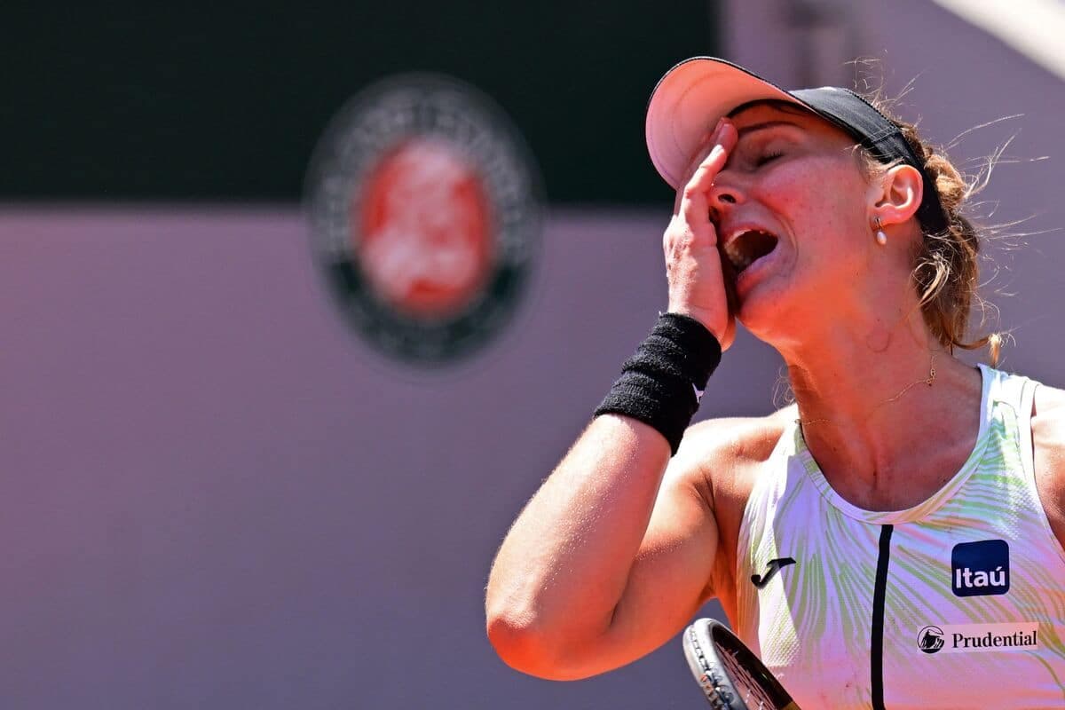 Beatriz Haddad Maia était épuisée au terme de son affrontement face à Sara Sorribes Tormo, lundi, à Paris.