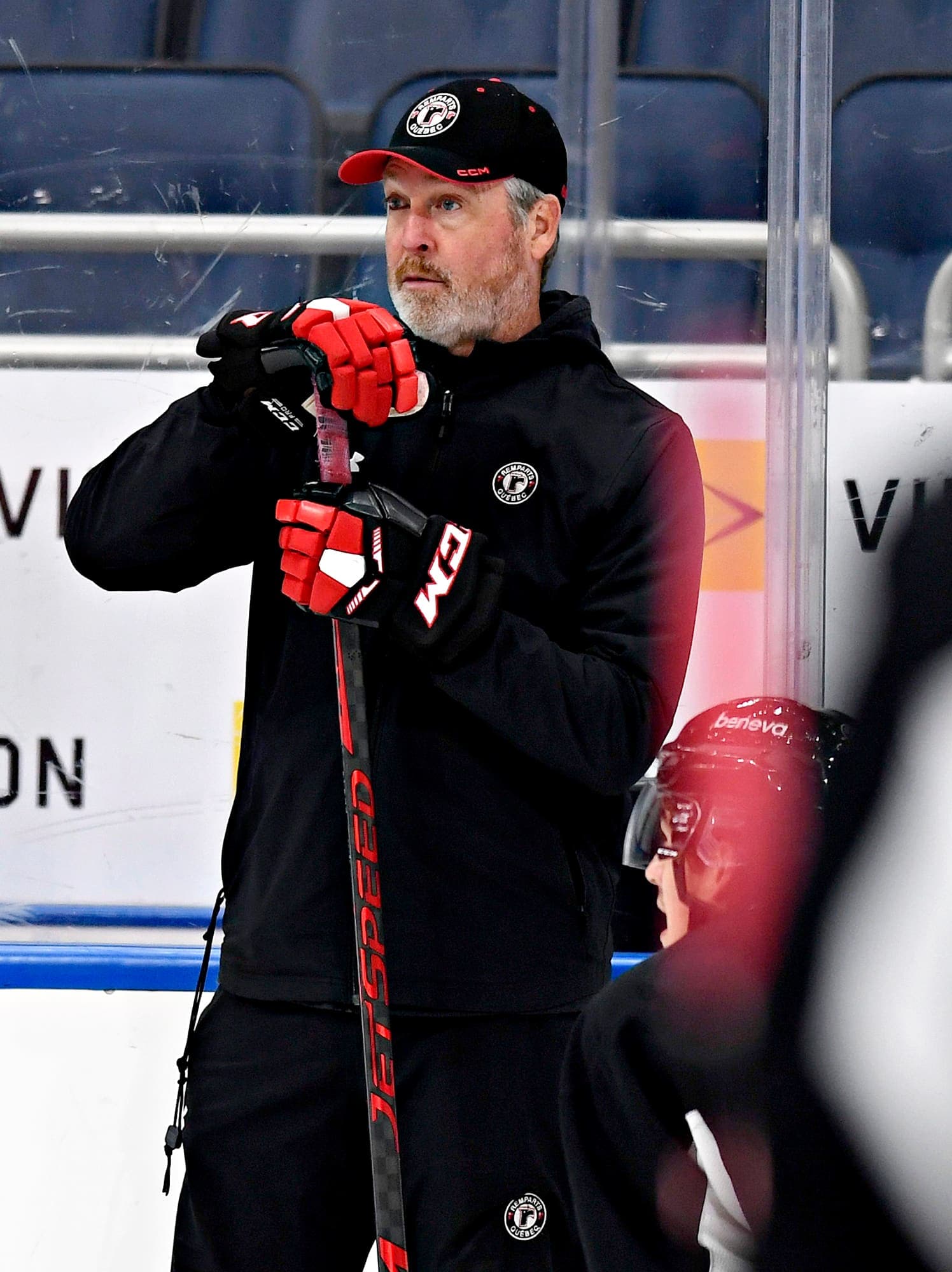 Patrick Roy lors d’un entraînement des Remparts au Centre Vidéotron, à la fin octobre.