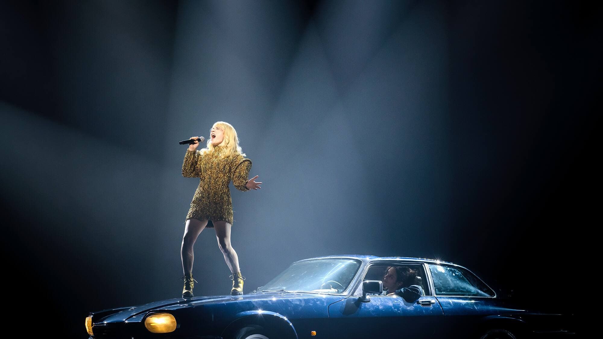 Les costumes de Starmania sont cette fois-ci signés Louis Vuitton.