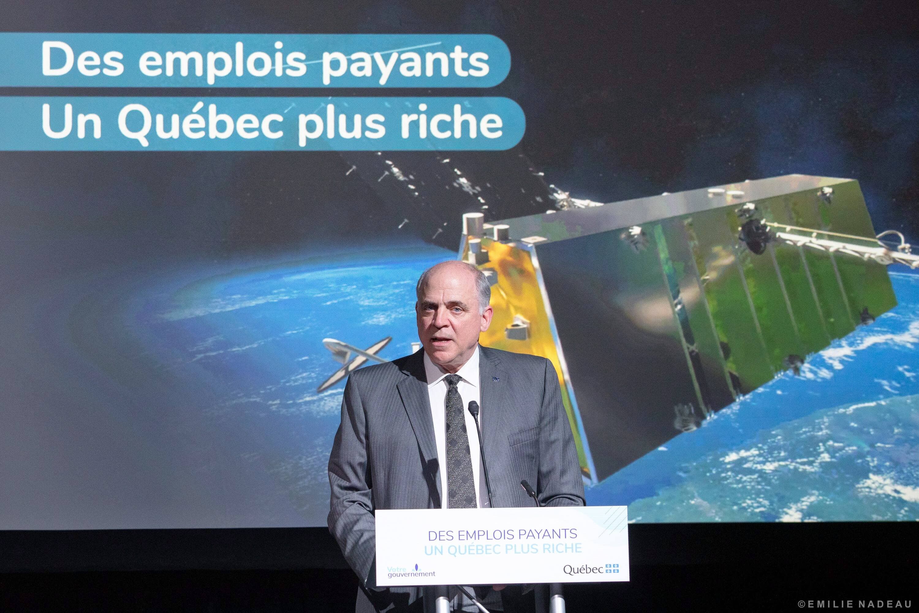 Le ministre de l’Économie, de l’Innovation et de l’Énergie, Pierre Fitzgibbon, lors d’une annonce, l’an dernier, dans les locaux de Télésat, à Montréal. Québec a accordé un soutien de 450 millions $ à l’entreprise, dont 200 M $ sous forme de prêt gouvernemental.