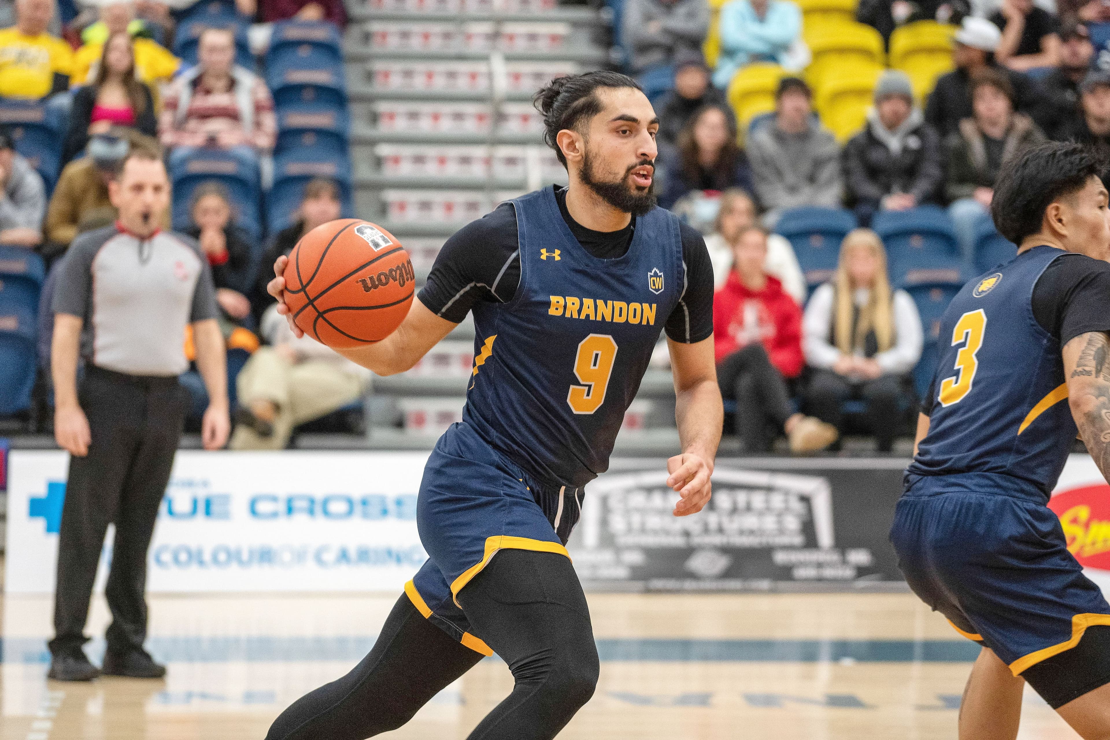 Le Québécois Sultan Haider Bhatti en action avec les Bobcats de l’Université de Brandon, au Manitoba.