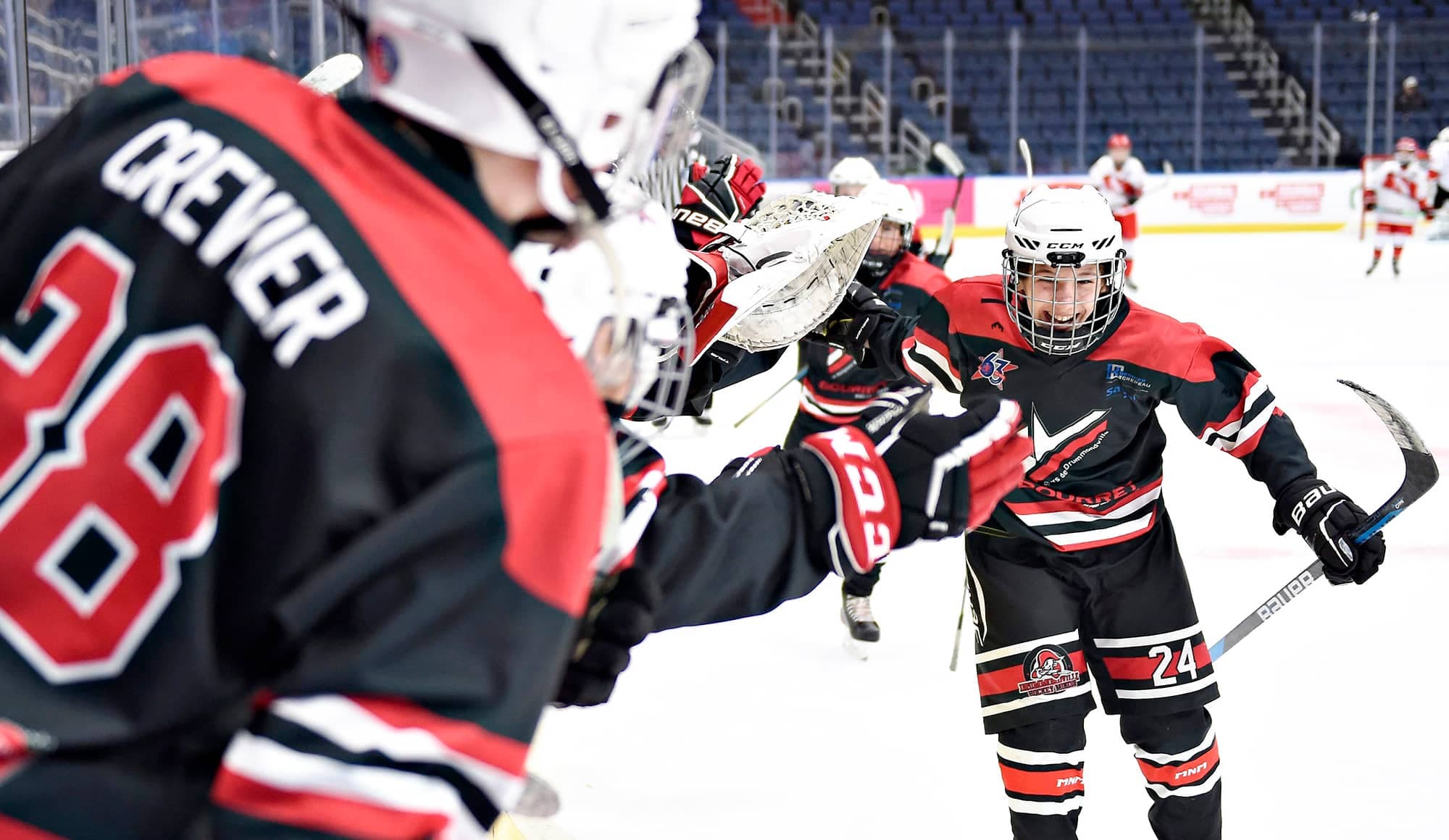 Les Voltigeurs de Drummondville célèbrent un de leurs buts de la journée.