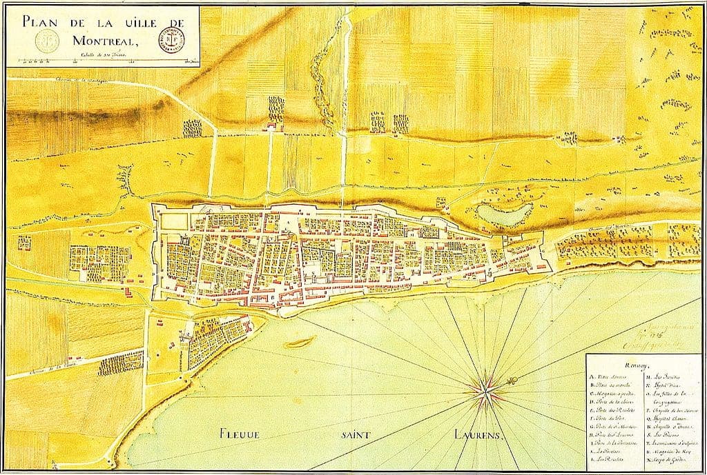 En plus des fortifications de Montréal, on doit à Chaussegros de Léry de nombreux bâtiments construits à l’époque française, comme les forts Chambly, Niagara, Saint-Frédéric et Sault–Saint-Louis, les fortifications de la ville de Québec, le château Saint-Louis à Québec et la façade de l’église Notre-Dame de Montréal.