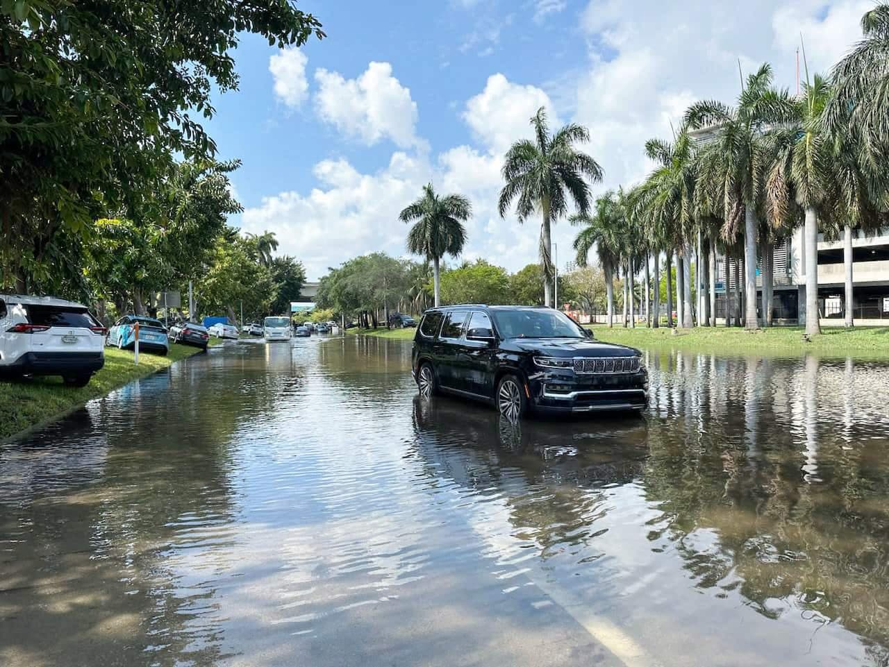 Le lendemain de la tempête, Jean-Marc Parent est retourné voir son camion qu'il avait dû abandonner dans l'eau. Même si le niveau de l'eau avait redescendu, son véhicule a été déclaré perte totale.