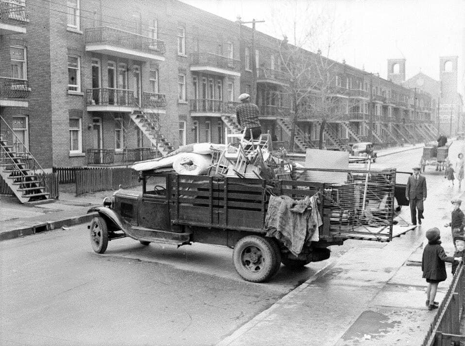Déménagement sur la 4e avenue à Verdun.
