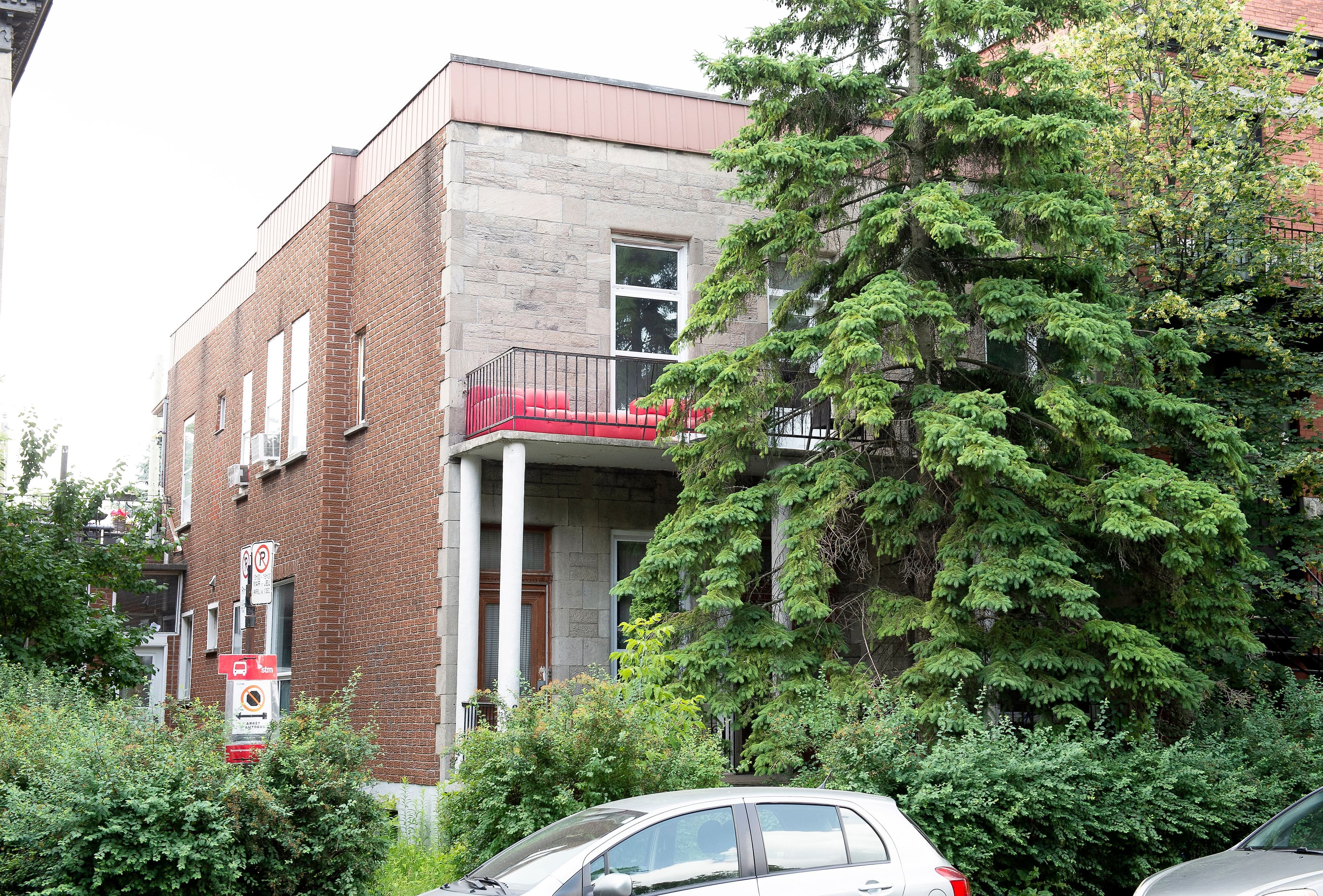 Judith Baum et Jacob Baum ont été condamnés le mois dernier à verser 43 000$ à leur locataire expulsée illégalement de ce logement dans le quartier Mile End, à Montréal.