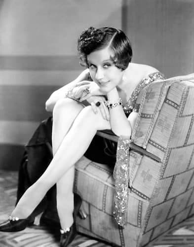 Fifi D’Orsay dans Wonder Bar en 1934.