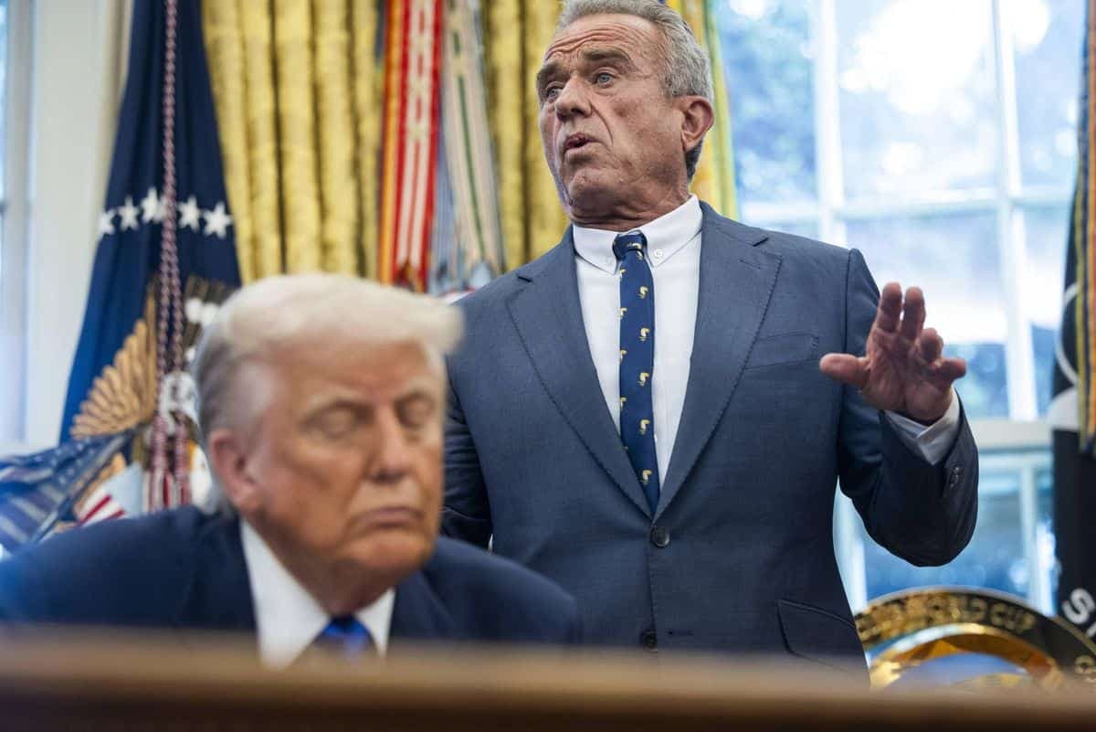 Donald Trump et Robert F. Kennedy Jr. dans le bureau Ovale.