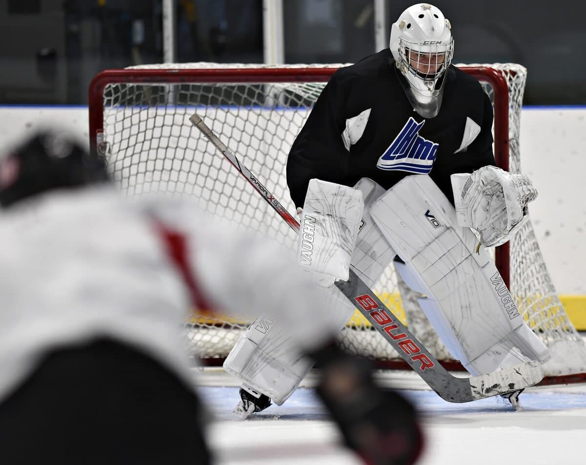 Le gardien Louis-Antoine Denault a réussi à se tailler une place avec les Remparts de Québec en tant que joueur invité.