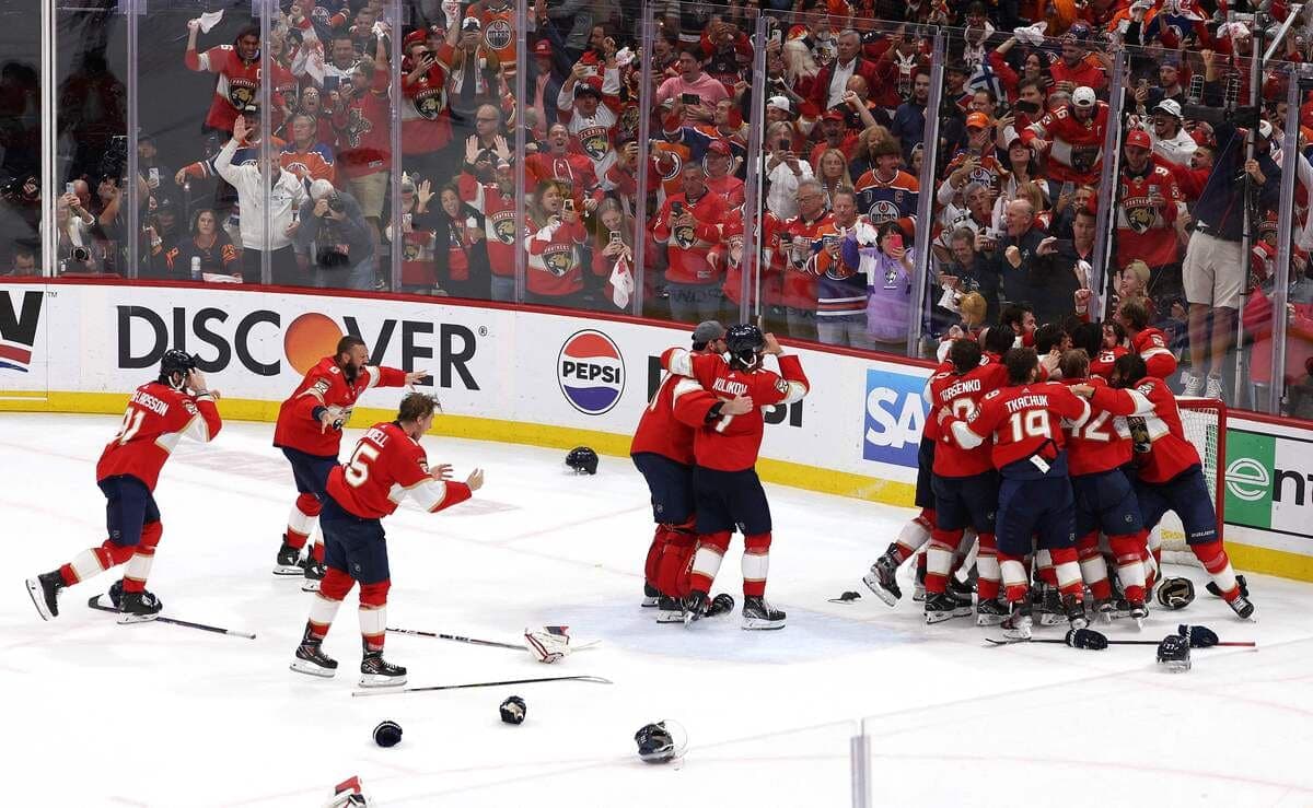Les Panthers ont remporté la Coupe Stanley à la maison l’an passé et pourraient le refaire mardi soir.