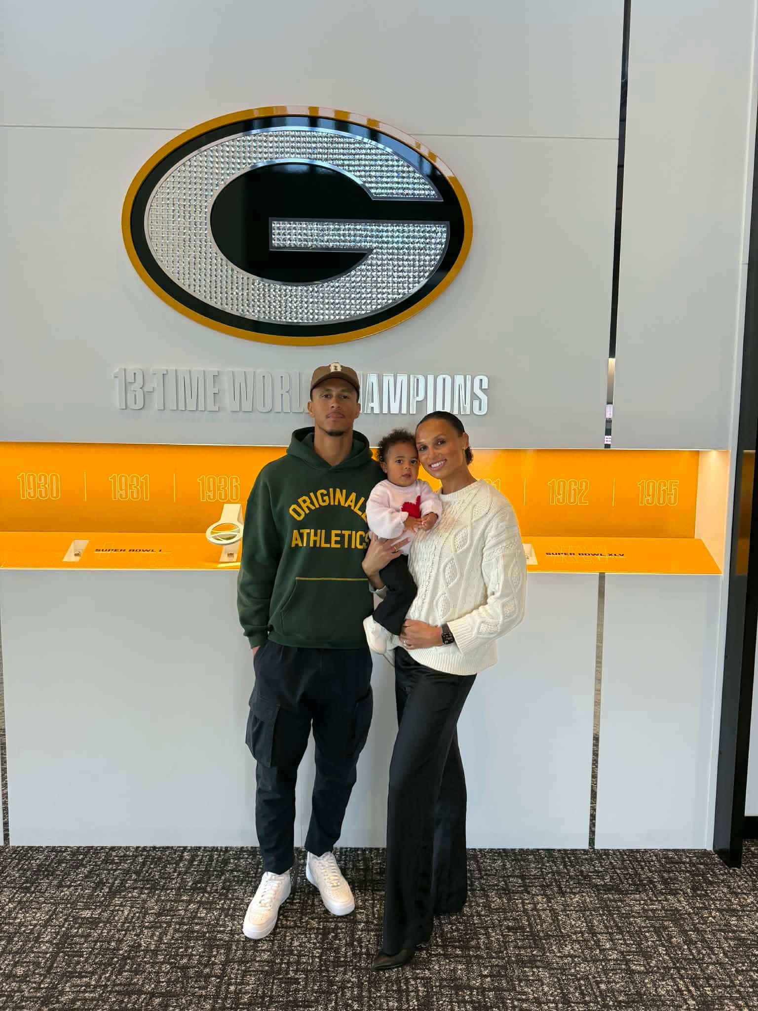 Benjamin St-Juste, son épouse, Julia, et leur fille, Noella, ont pu visiter les installations des Packers, où le demi de coin évoluera au cours des deux prochaines saisons.
