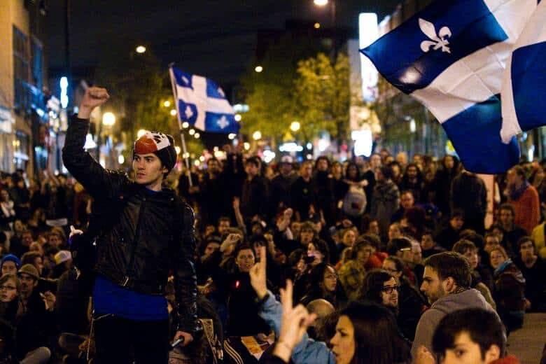 Manifestation nocturne du 4 mai 2012 dans les rues de Montréal