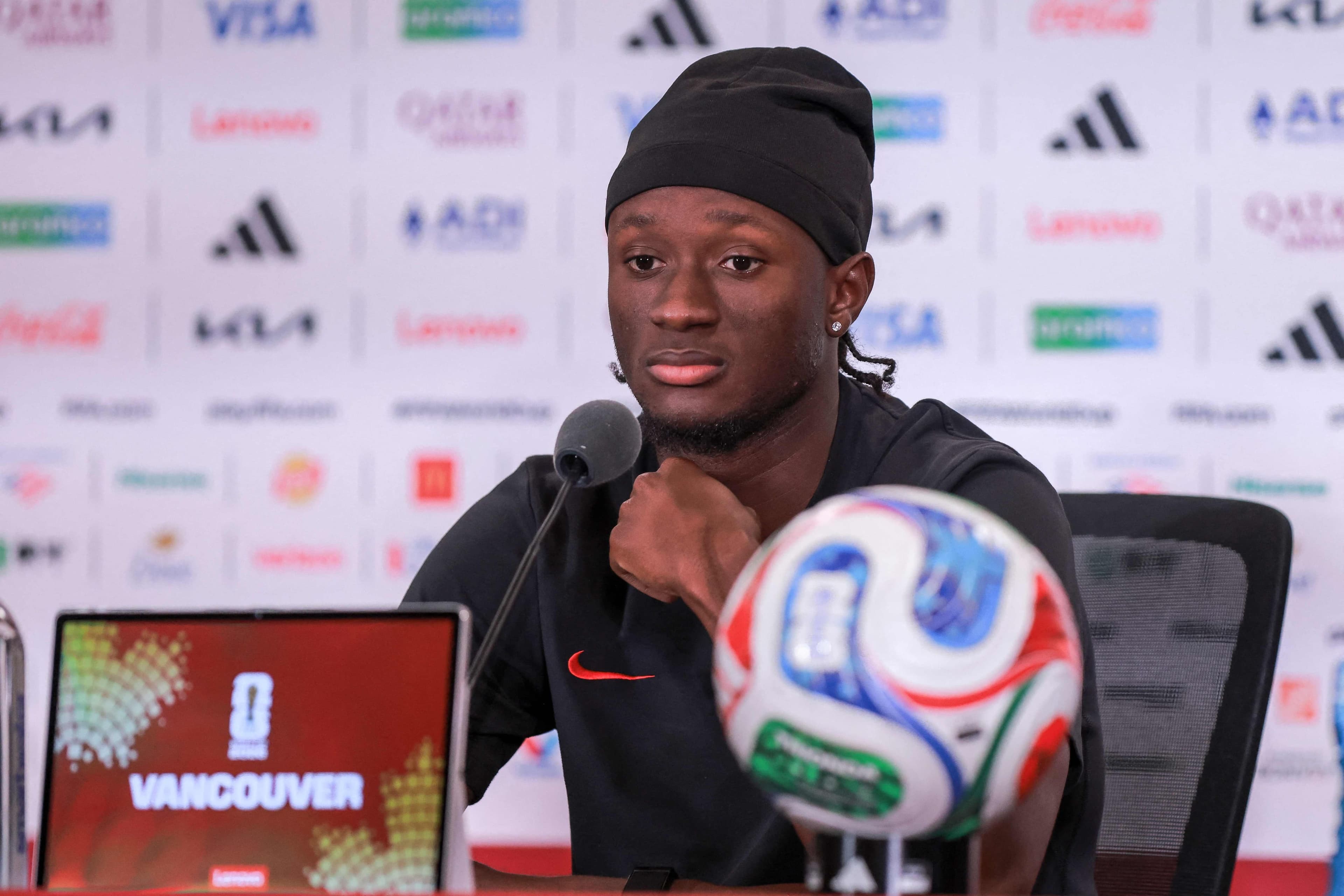 Le Québécois Ismaël Koné a répondu aux questions des journalistes mercredi soir, à Vancouver, à la veille d'affronter le Qatar à la Coupe du monde de soccer.