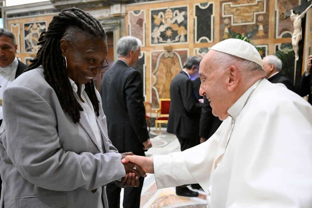 Whoopi Goldberg a rencontré le pape François le 14 juin 2024.