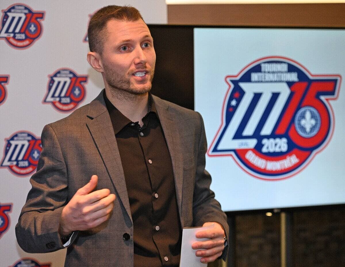 Frédéric Chabot, directeur général et fondateur du Tournoi international M15 du Grand Montréal, était à Québec, le mardi 18 février 2025, pour l'annonce d'un partenariat avec le tournoi pee-wee de Québec.