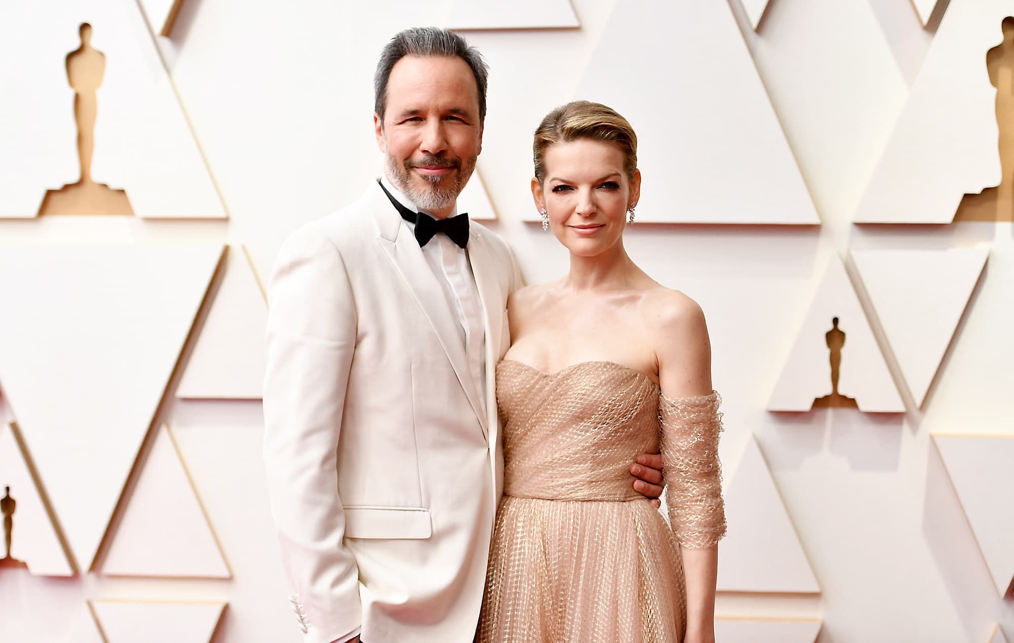 Denis Villeneuve et Tanya Lapointe sur le tapis rouge des Oscars.