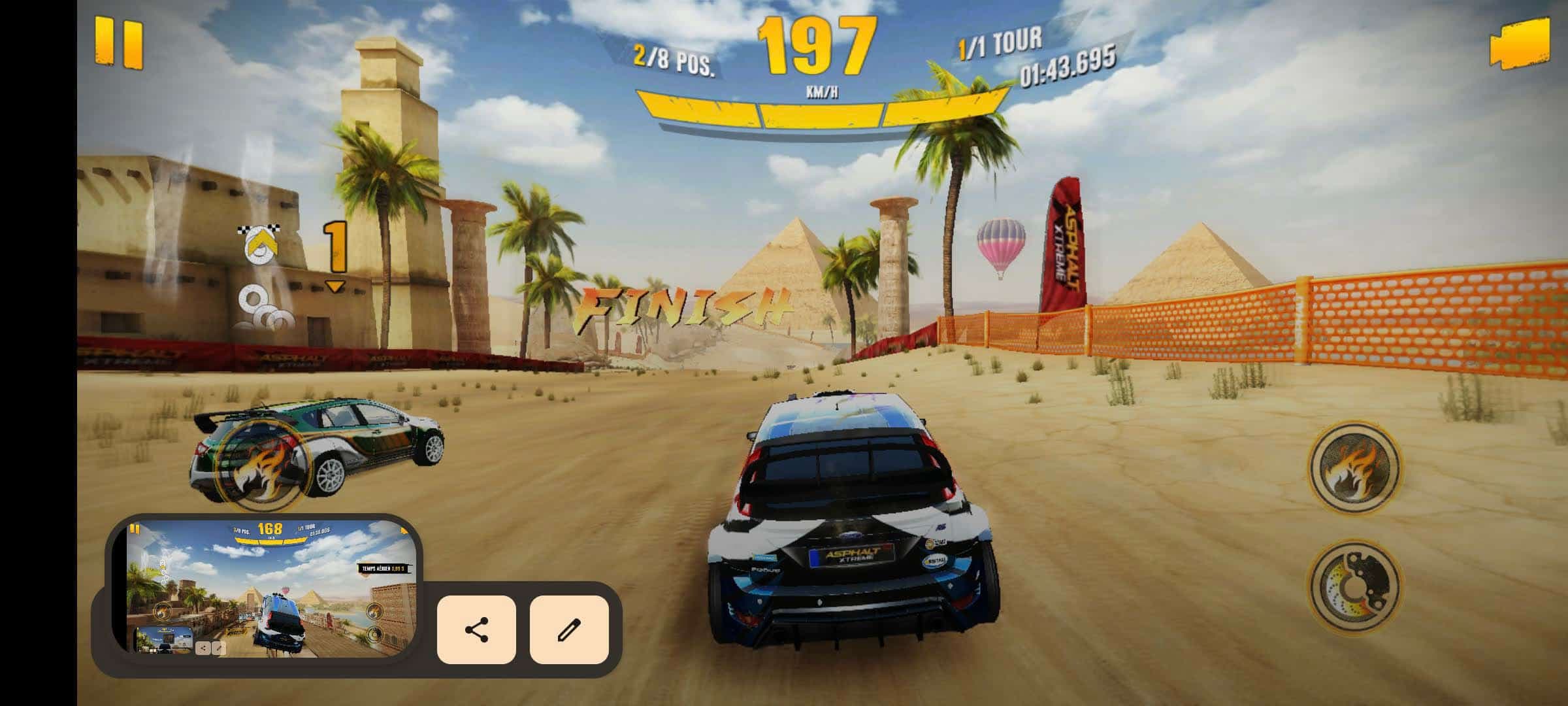 Le jeu mobile Asphalt Xtreme.