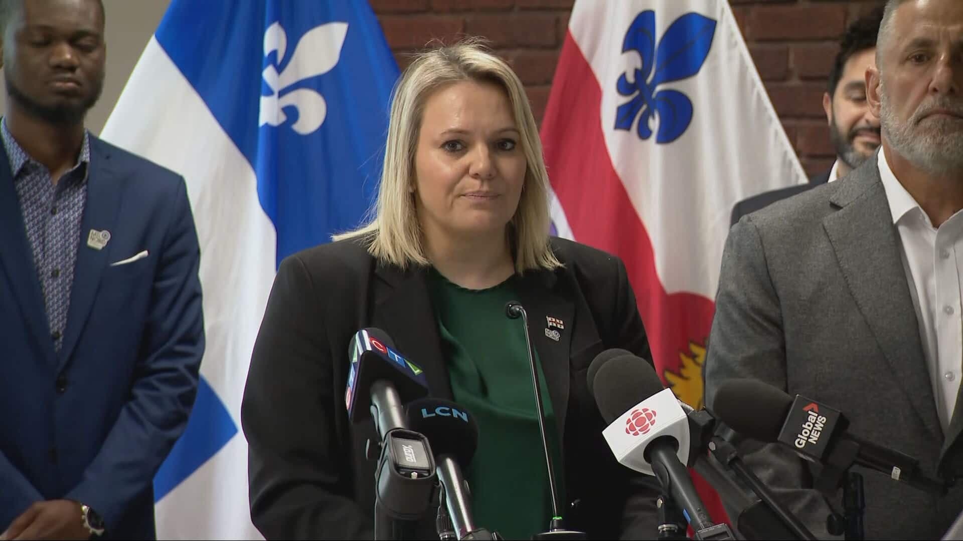 La mairesse de Montréal-Nord, Christine Black, en conférence de presse sur les allégations de racisme au SPVM.